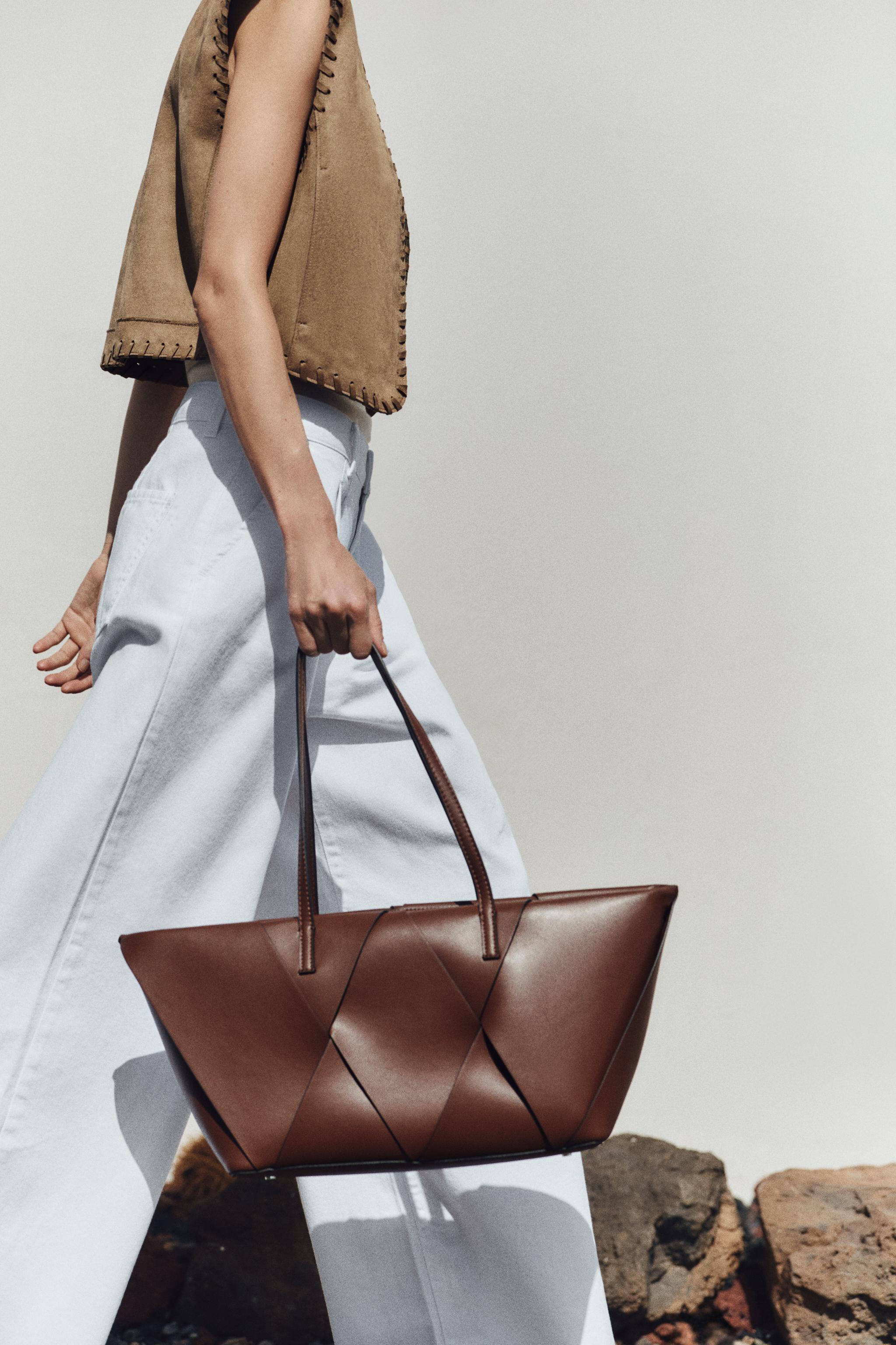 WOVEN ELONGATED TOTE BAG | Zara UK