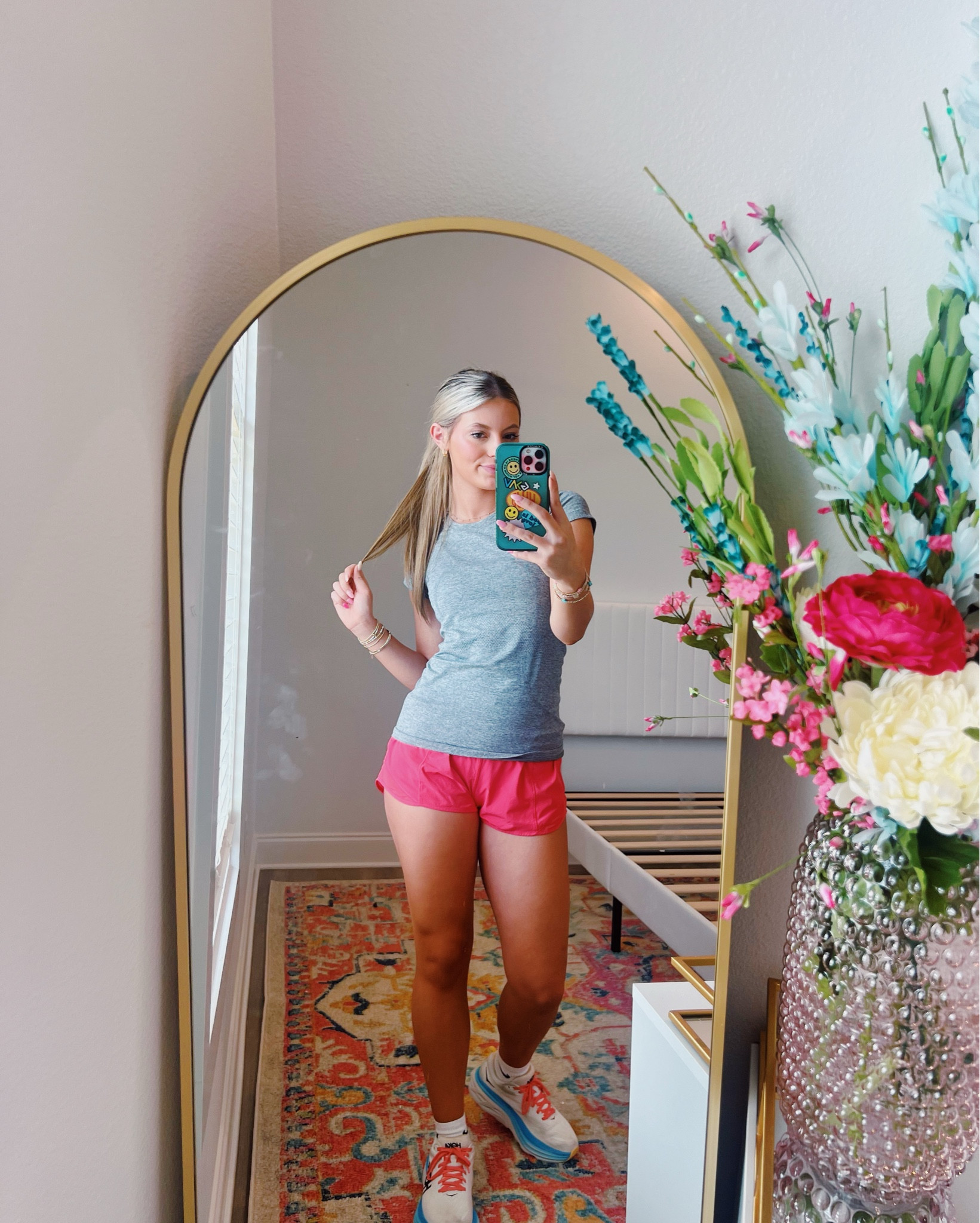comfy outfit perfect for the gym, class, or to run errands! i’m wearing it to move into my new house 😊 (stay tuned for decor posts 📦🪞)   for reference: i wear a 4 in the top and 6 in the bottomm

#LTKActive #LTKBacktoSchool
