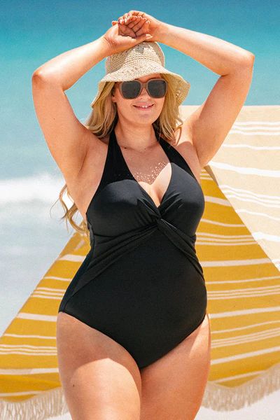 Seaside Holiday Twist Front Plus Size One Piece Swimsuit | Cupshe