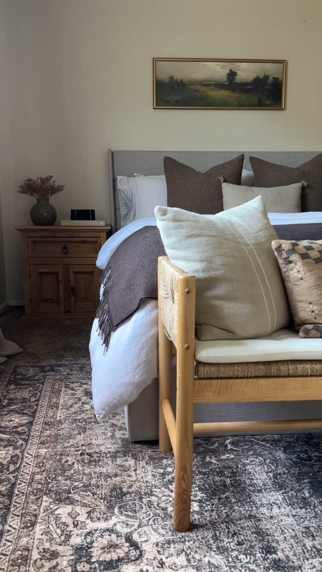 When I tell you updating a rug in a space can truly change the whole vibe in a room. In my case this rug from @purecozy_rug which is only $89 for a 6x9 , inspired me to switch up the decor to warmers tones. I wanted my bedroom to be cohesive to the rest of my home and I am content with how it all turned out 🤎 

Comment “rug “ for a link ! 

Follow for more home content @casarustica29 

#home #neutralstyle #purecozy #purecozyrug #purecozy_rugs #bedroom #purecozyhome #bedroomdesign #bedroomideas