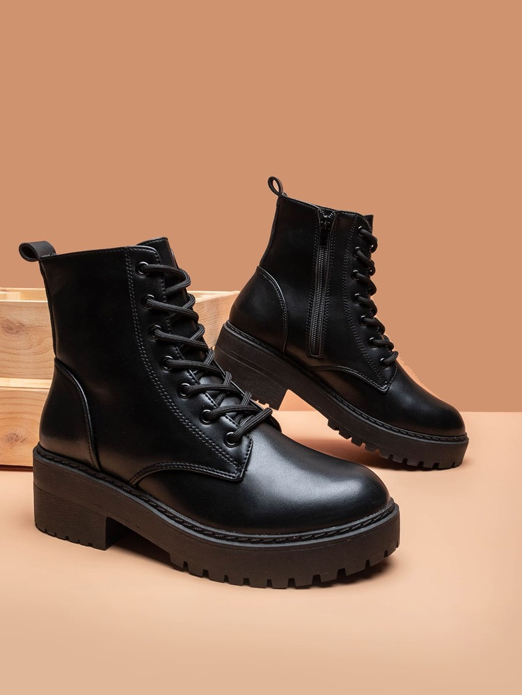 Round Toe Chunky Heeled Combat Boots | SHEIN
