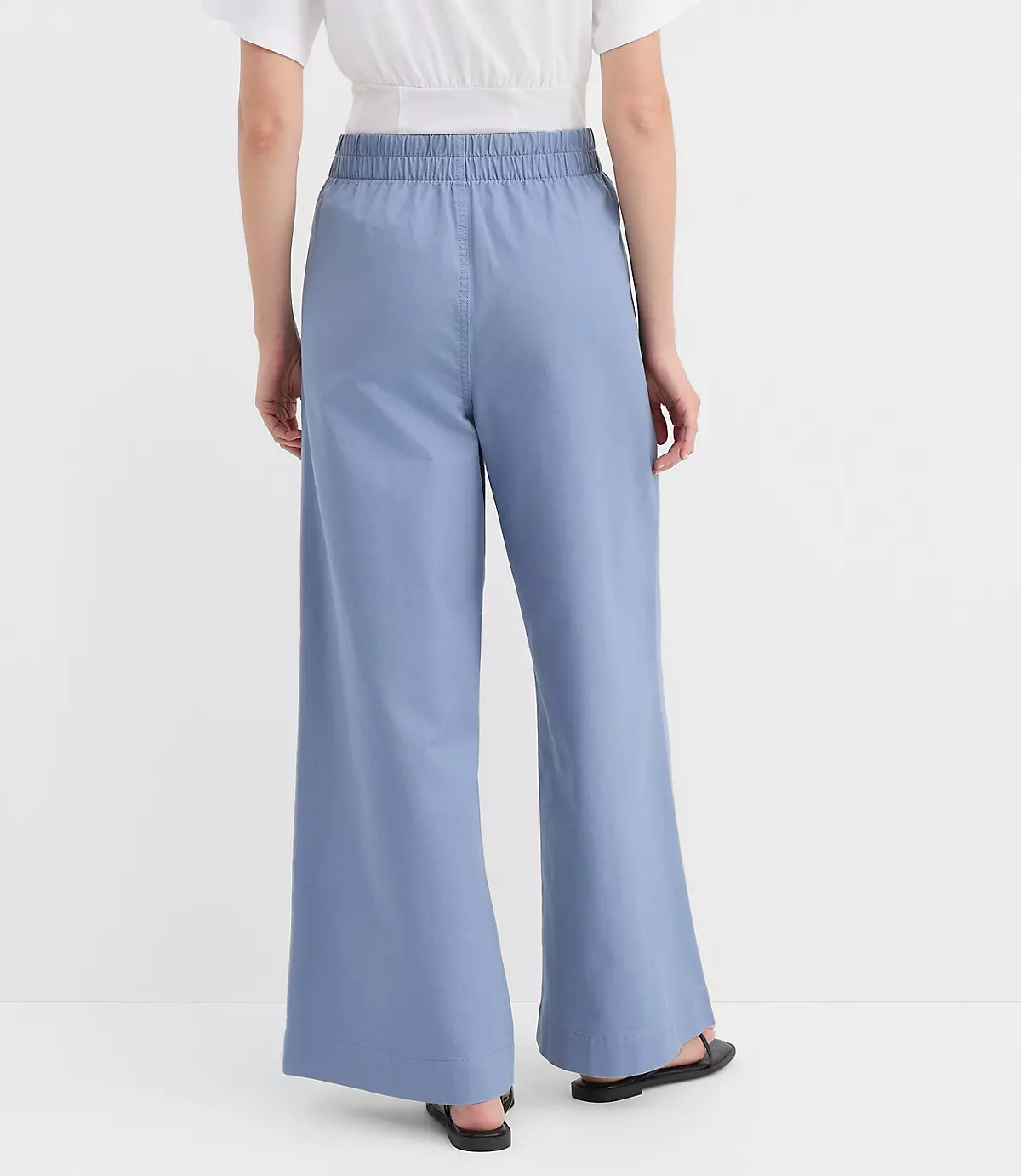 Pleated Pull On Wide Leg Pants in Twill | LOFT