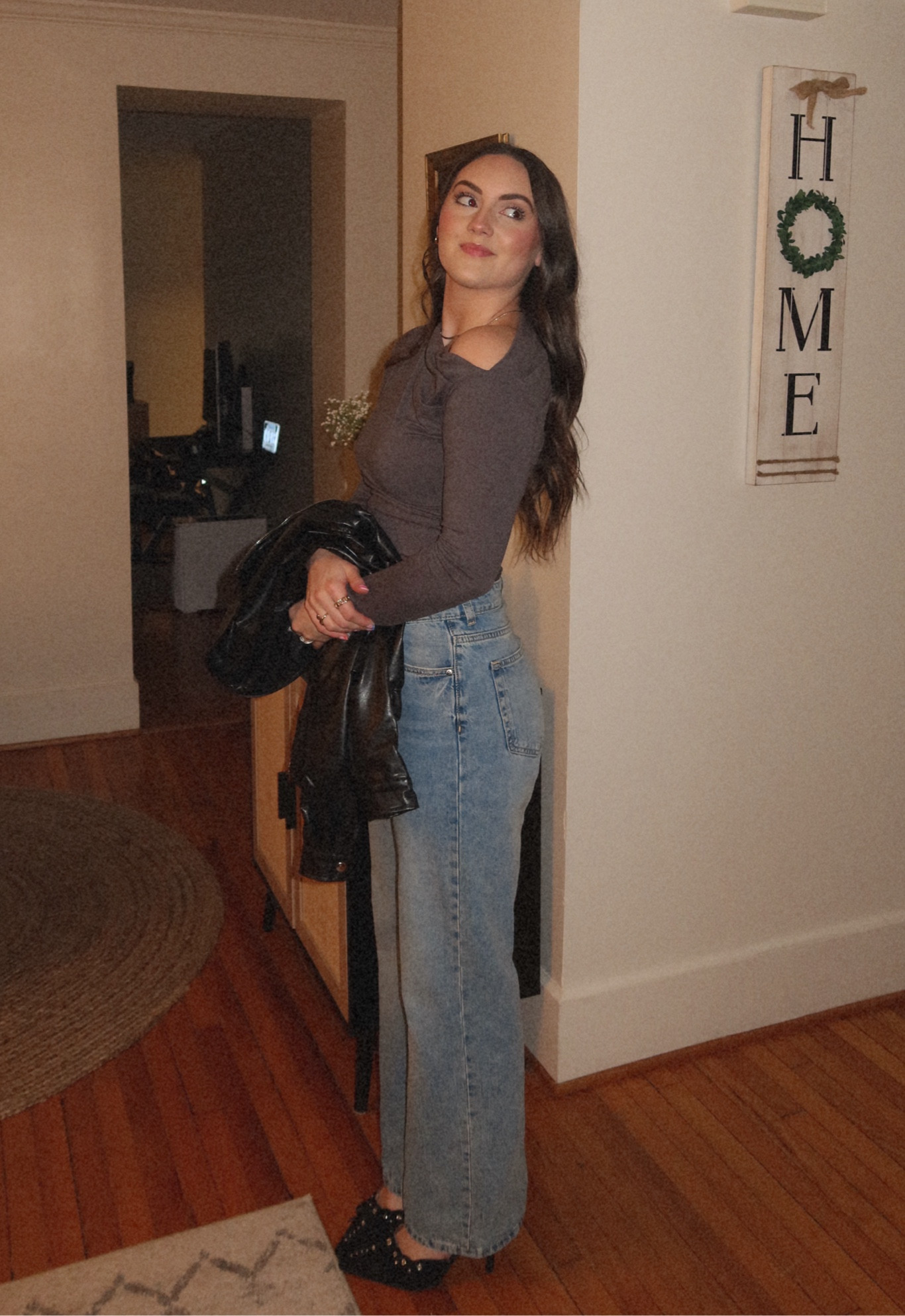 working on building my “adult” going out/ dinner style & i was in love with this outfit. but i learned.. im the best me in a comfy cute jean! h&m ALWAYS does it for me! pair it with a creamy top and a cute kitten heel.. i am sold🫶🏼

#LTKstyletip