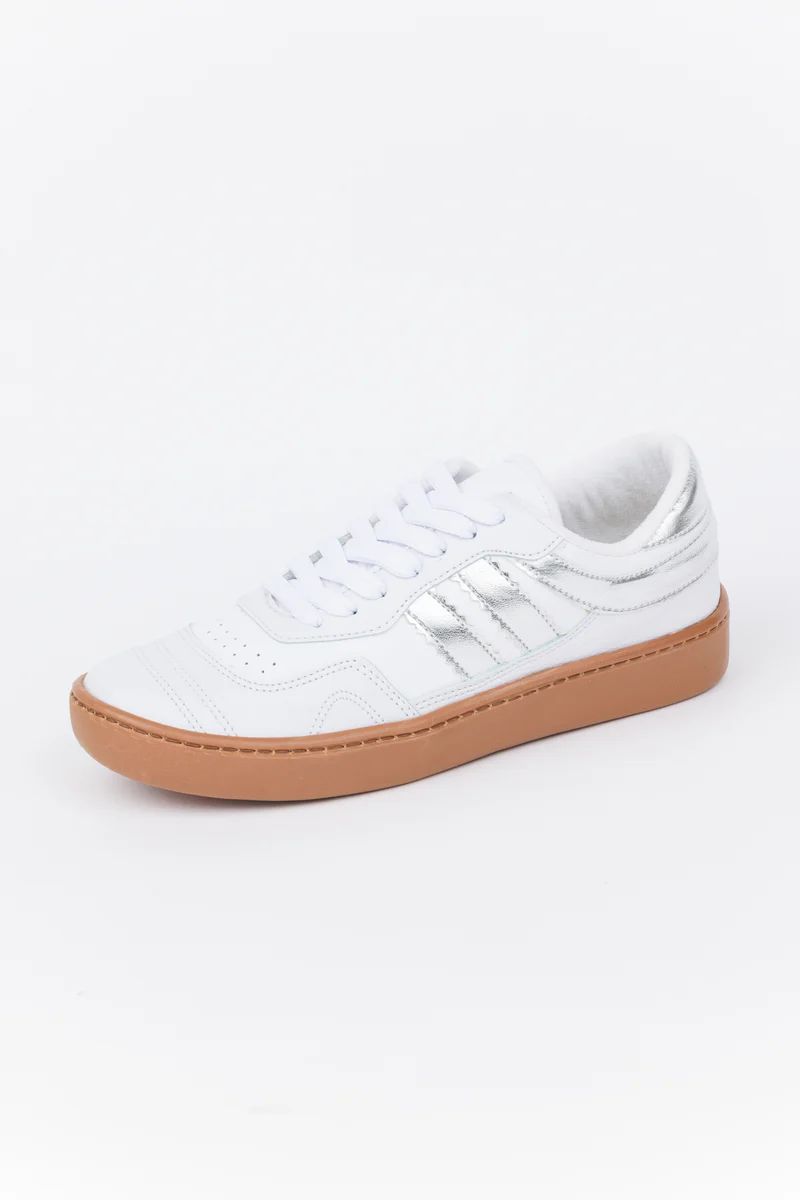 Mindy Sneakers | Avara