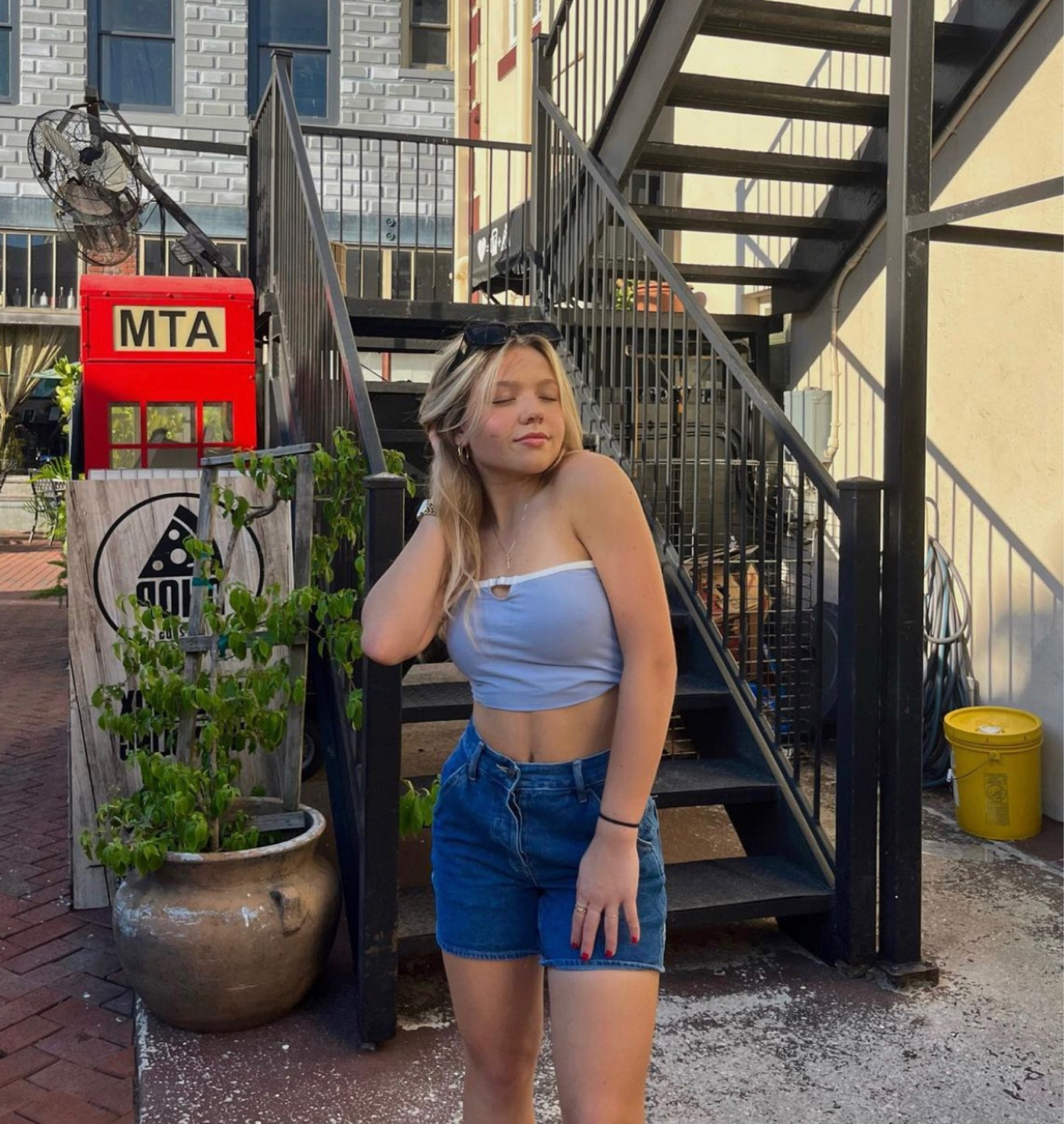 sunnies r my fav

#LTKstyletip #LTKU #LTKSeasonal