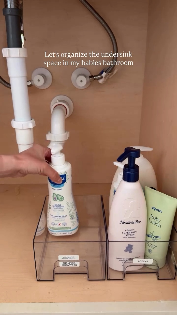 I love all things organizational so it was time to organize the under sink area in the babies bathroom.



#babyorganization #babystorage #momhacks #momtips #newmom