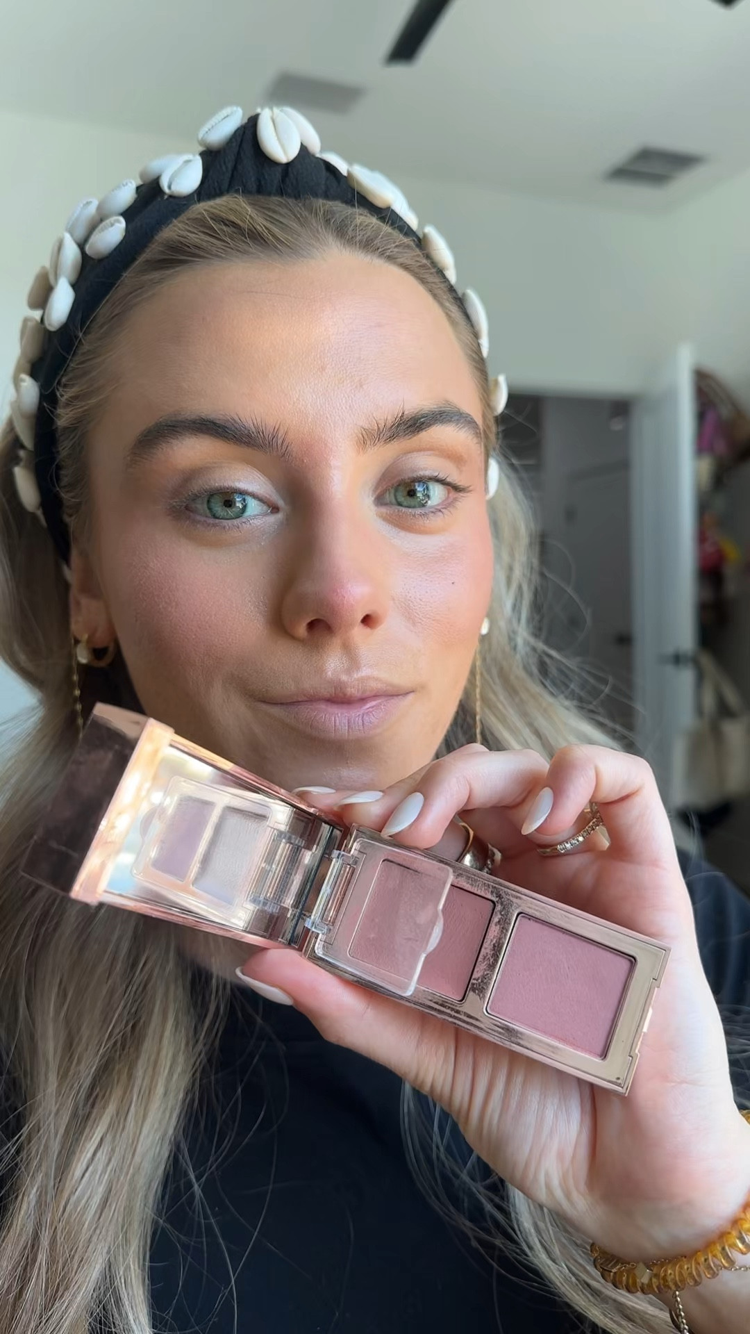 Patrick ta beauty mini major headlines blush. Shade she’s seductive. ￼ What it is: A mini version of the viral duo of powder and cream blush formulas to achieve long-wearing bold color that melts into skin for a beautiful glow.

#LTKgrwm #LTKselfcare #LTKBeauty