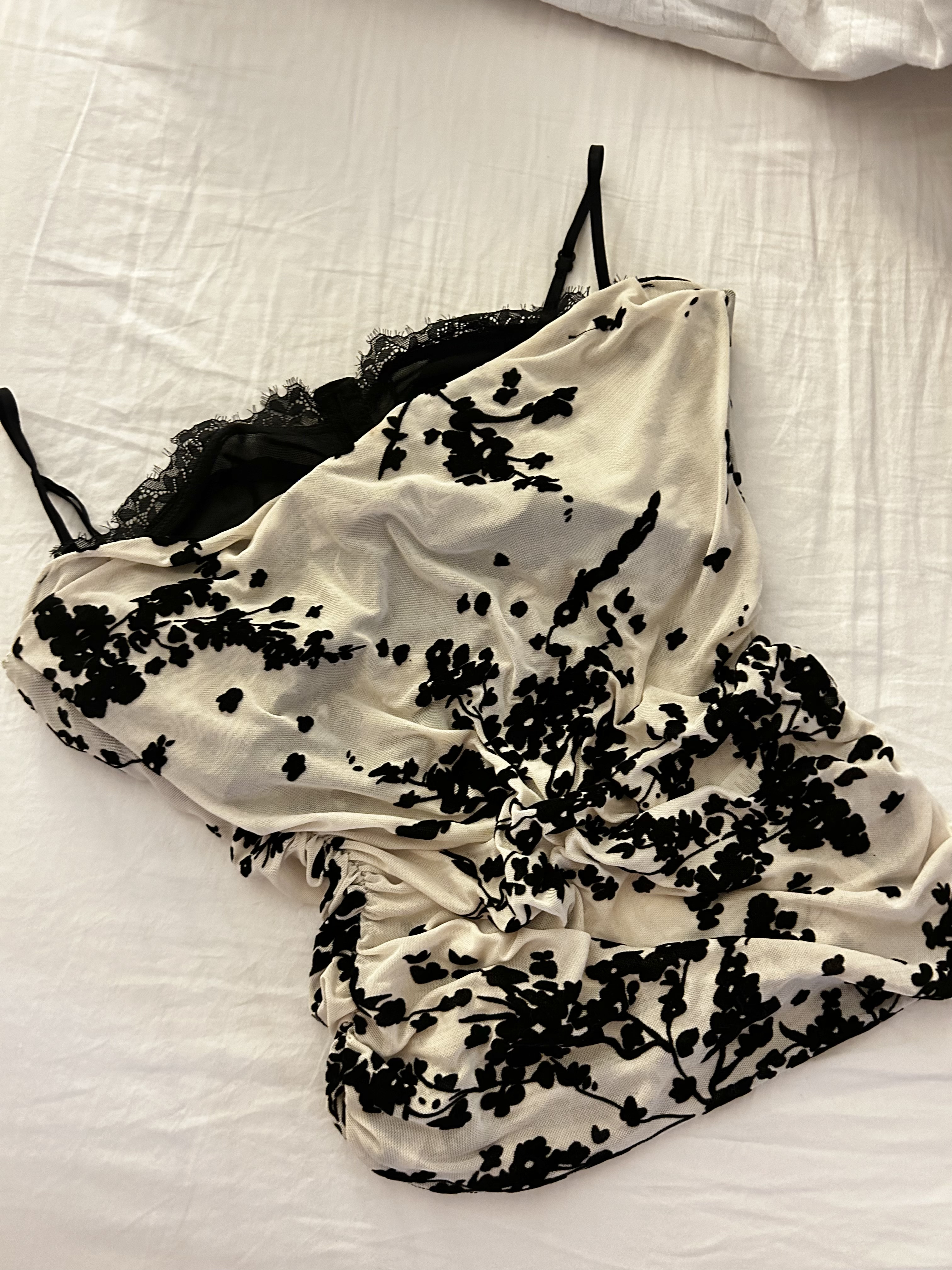 The most gorgeous going out corset with beautiful lace detailing 🖤

#LTKFindsUnder50 #LTKGiftGuide #LTKHoliday