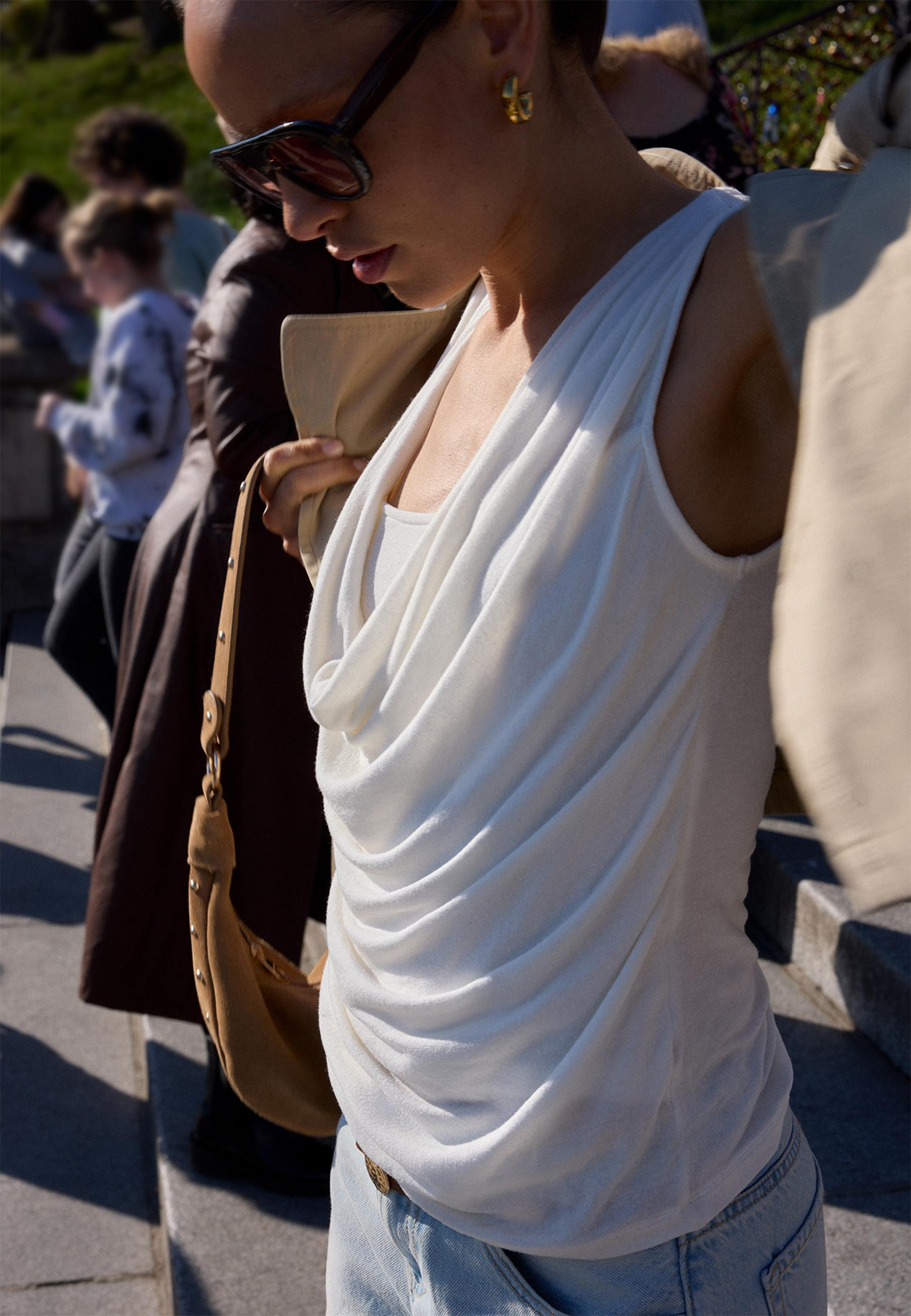 Double-layer draped neck top - Women's Mocacos Nuevo | Stradivarius United Kingdom | Stradivarius (UK)