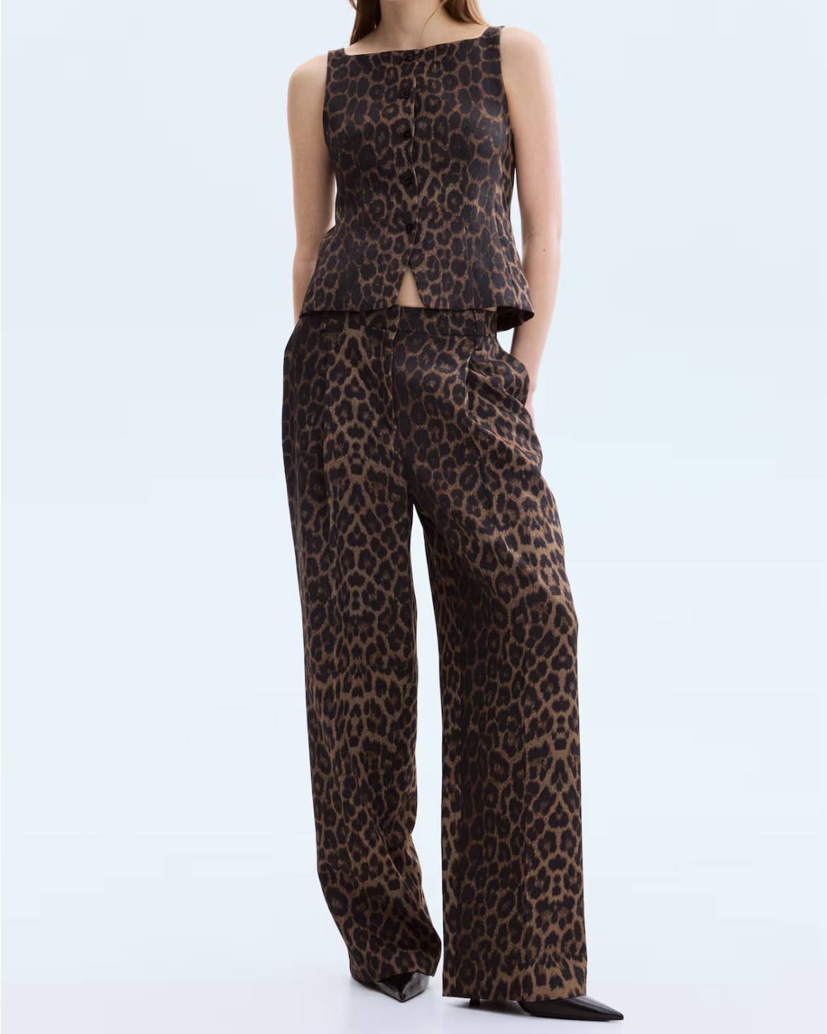 Leopard print pants
Leopard print tank top vest 
Matching set 

#LTKSeasonal