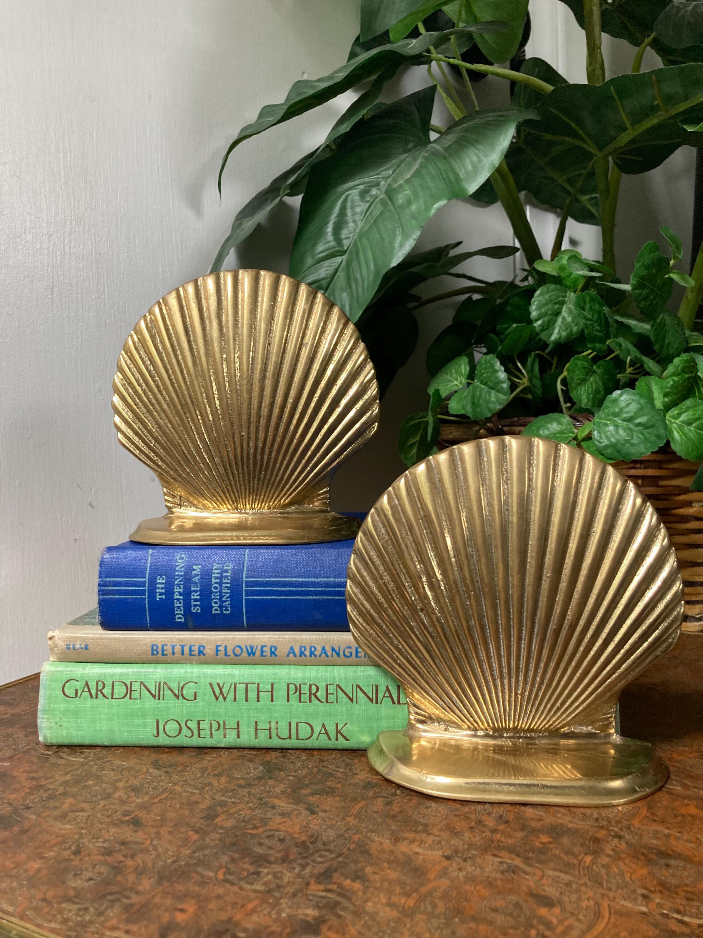 Brass Clam Shell Bookends - Etsy | Etsy (US)