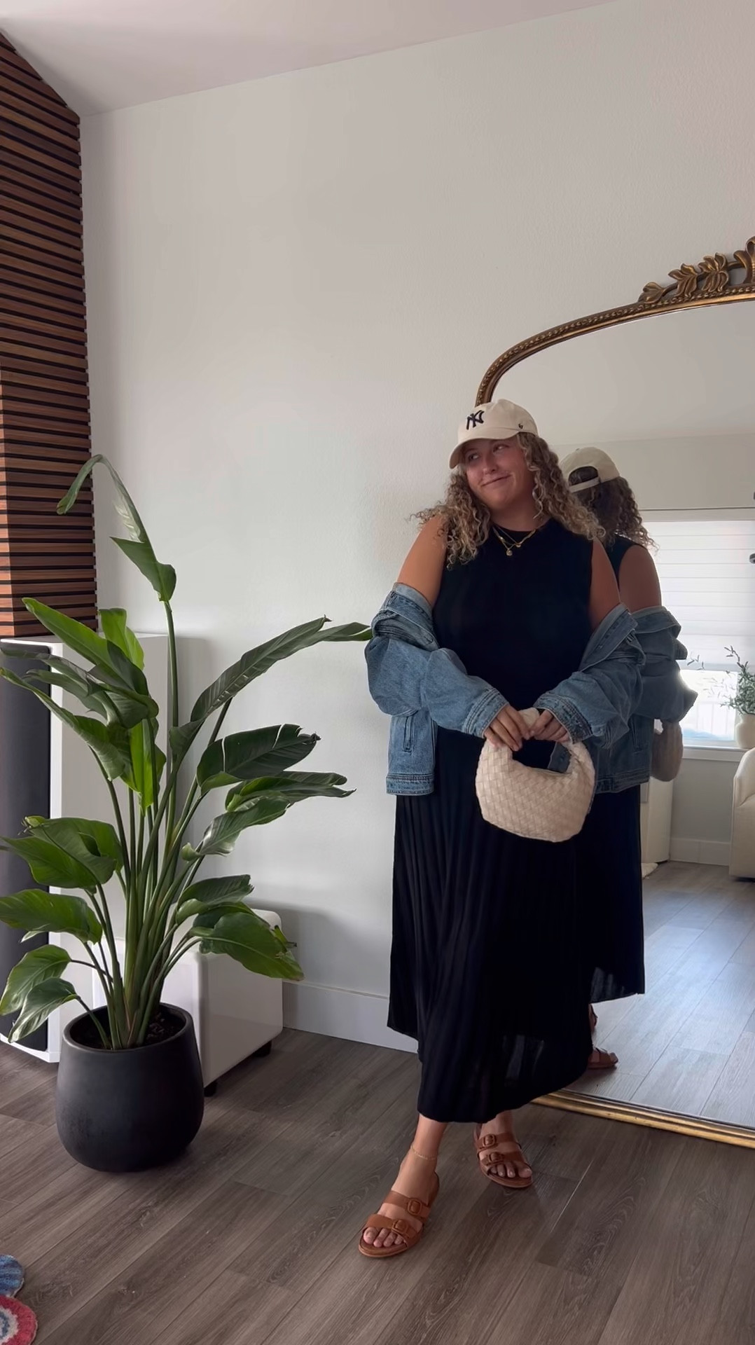 Pre fall try on haul from vici on a size 14 middle girly 🤍
Tons of casual fall outfits for campus or back to school, running errands or date night looks. 

#LTKxVICI #LTKBacktoSchool #LTKFallSale