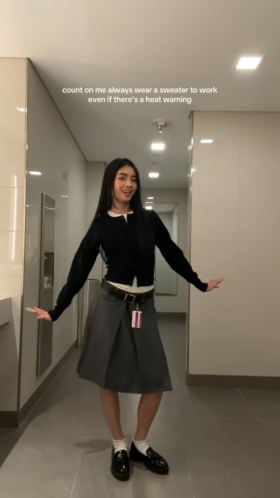 corporate office outfit inspo! (fitted cardigan and pleated midi skirt)

#LTKfall #LTKworkwear