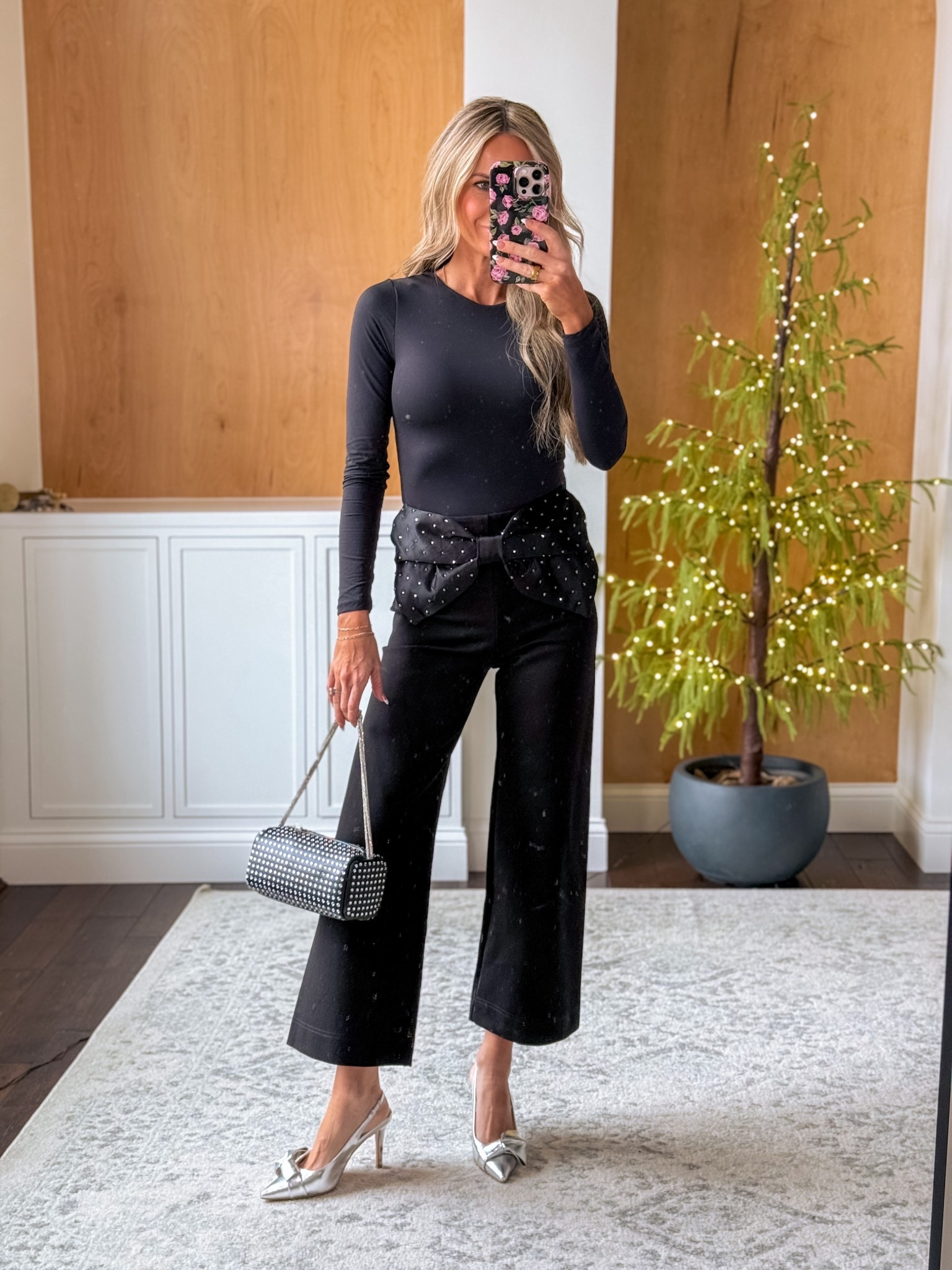 NYE outfit ✨ these bow pants are on major sale! Over $100 off under $70! Perfect for NYE

#LTKHoliday #LTKSaleAlert #LTKPetite