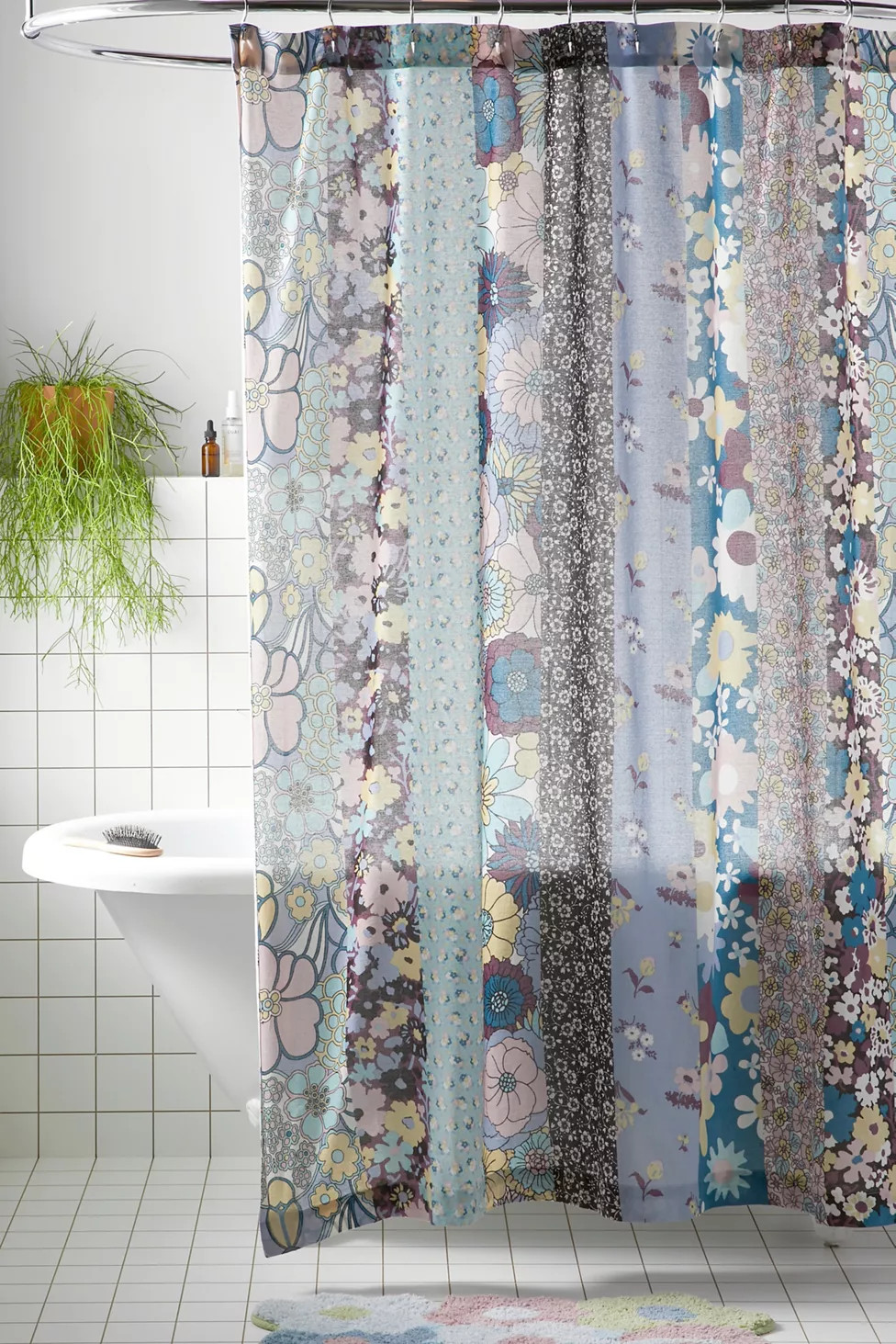 Vera Floral Shower Curtain | Urban Outfitters (US and RoW)