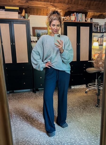 Loving these Athleisure pants! They are long enough (I’m 5’8”) and high waisted! I sized up, wearing a large in these. They are on sale today too!
This is also the sweatshirt of my dreams 😍 it’s the perfect worn in feel and I wear it ALL the time 🤓

Amazon fashion finds 
Amazon fashion 


#LTKFamily #LTKFindsUnder50 #LTKOver40