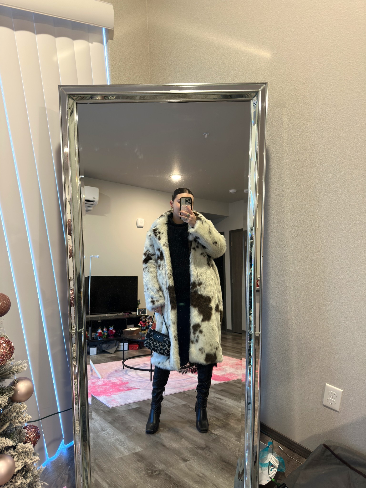 What I wore to mass! Love a nice outfit for church you’ll never catch me in pants 😂

I’m wearing a L coat, M sweater, L skirt and size 9 boots

#LTKMidsize #LTKootd #LTKSeasonal