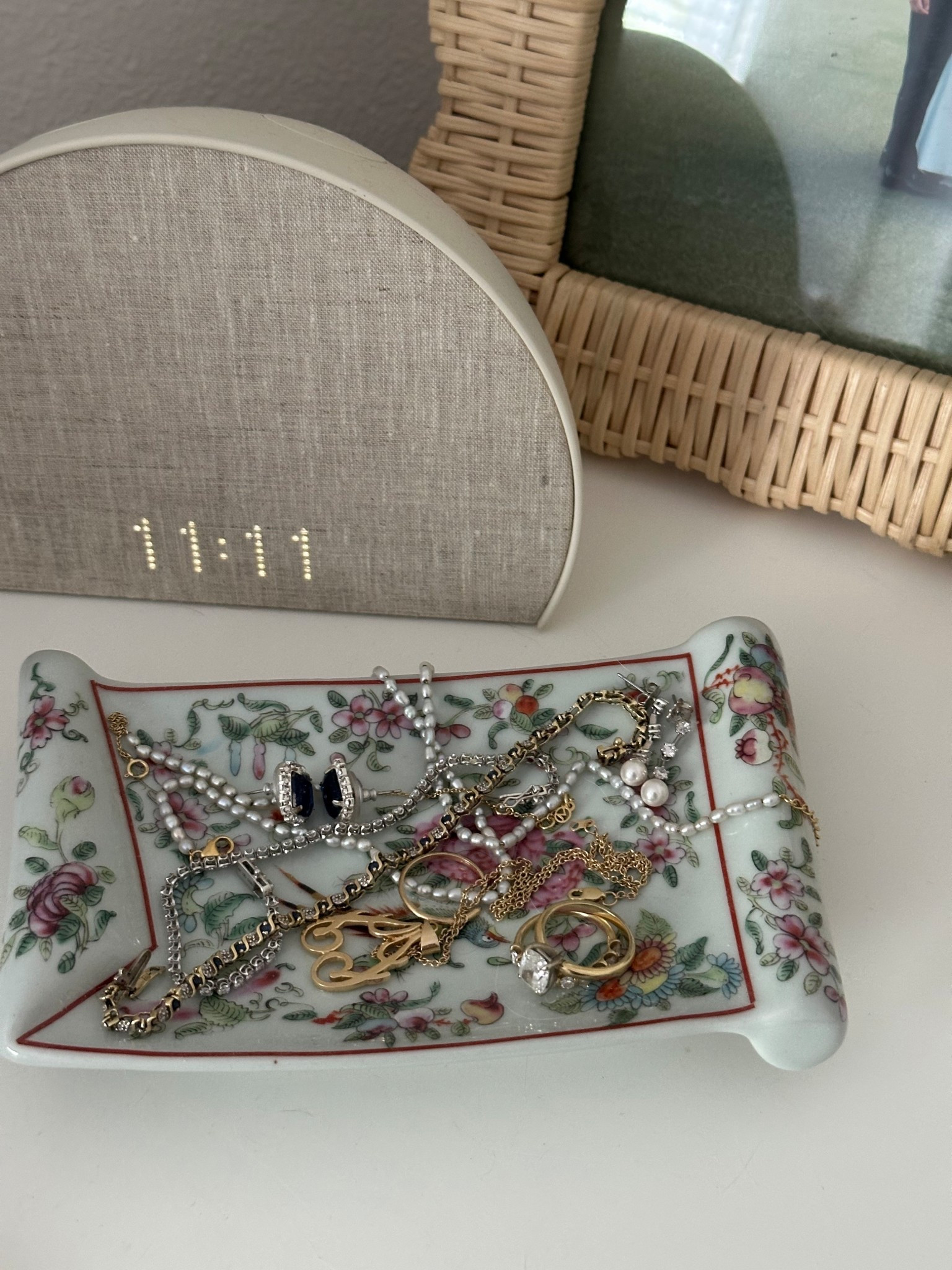 Wake up better ✨ The Hatch alarm clock is more than just an alarm — it’s a gentle sunrise, soothing sound machine, and sleep routine all in one. Total game-changer for mornings + nights.”

#hatch #hatchalarmclock #sleepbetter #bedroomessentials #bedroomdecor #sleepinspo #nighttimeroutine #morningroutine #bedroomaesthetic #bedroomstyle #homeessentials #amazonfinds #amazonhome #amazonmusthaves #amazonfavorites #LTKhome #hometech #smartalarm #cozysleep #bedroomvibes #sleepgoals #cozyliving #nightstandstyle #sleephealth #modernhome #homeaesthetic #LTKfinds #minimalstyle #cozyhome #bedroomgoals #amazonhomedecor #hometrends #interiorinspo #LTKmusthaves #sleepstyle #homeinspo #jewelry #everydayjewelry #jewelryaddict #chicstyle #minimaljewelry #daintyjewelry #classicstyle #timelessstyle #outfitinspo #ootd #styleinspo #elevatedbasics #LTKstyle #amazonjewelry #amazonfinds #amazonfashion #luxuryjewelry #affordablejewelry #jewelrylover #jewelryobsessed #jewelrytrends #weddingjewelry #bridalstyle #casualchic #stylegoals #wardrobestaples #closetessentials #effortlessstyle #modernstyle #fashionfavorites #LTKfinds #fashiongoals #styleaesthetic #jewelrylovers #fallstyle #outfitdetails

#LTKSeasonal #LTKHome #LTKFamily