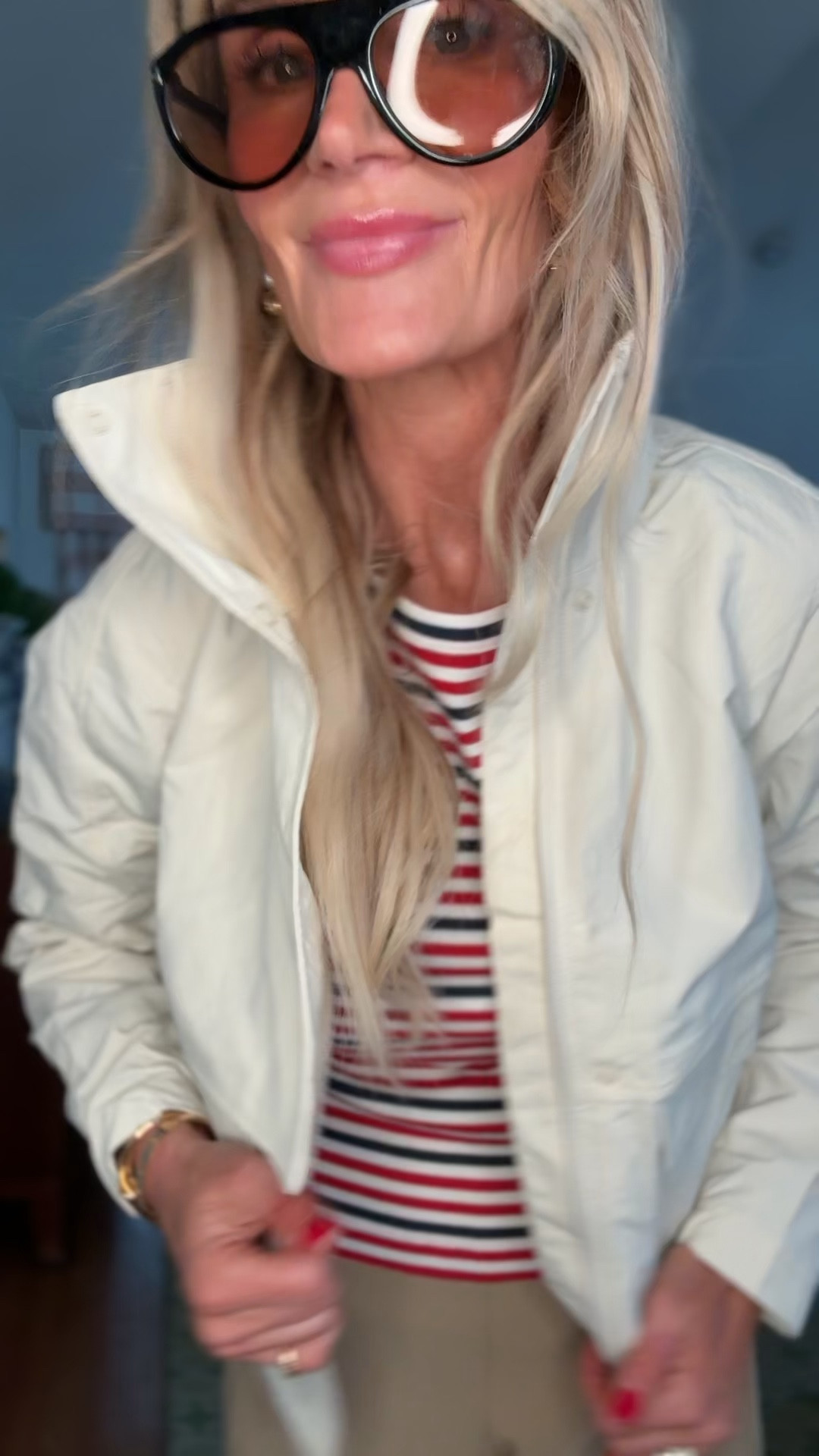 I’m in a 0 in jacket, a 0 reg in pants and an xs in tee