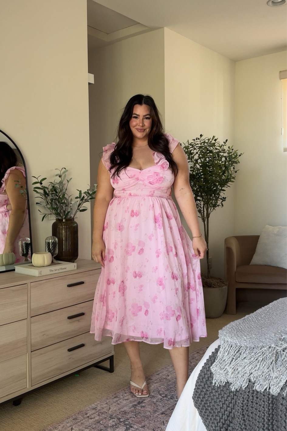 Midsize wedding guest dress from lulus!💖
use code vanezz20 for a discount!
Midsize wedding guest dress. Lulus. Spring dresses. Pink dress. Maxi dress. 

#LTKstyletip #LTKmidsize #LTKSeasonal