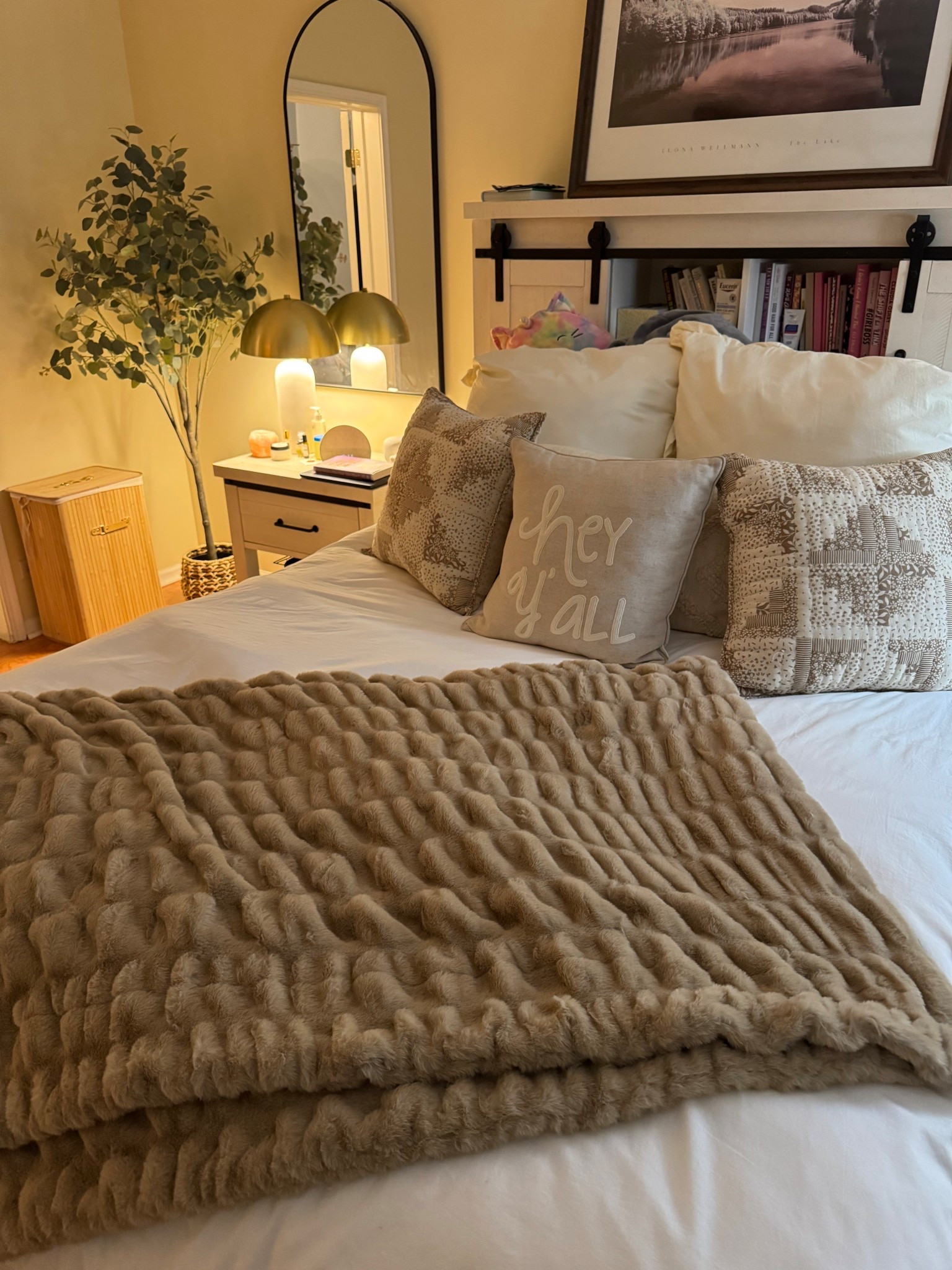 Lola blanket in toasted almond size medium 

#LTKHome #LTKGiftGuide #LTKHoliday
