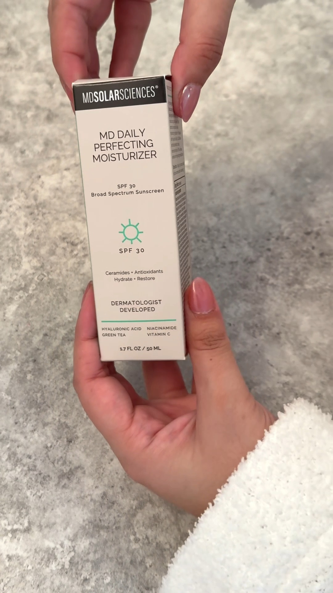 #ad New year, new skin goals ✨
I’m done chasing complicated routines & focusing on habits I can actually stick with, and daily SPF is at the top of that list.

SPF isn’t just a summer thing (yes, even in winter 🙃). It’s the foundation for healthier, brighter skin all year long. I love how easy @MDSolarSciences makes it to stay consistent! Lightweight, gentle, and actually enjoyable to wear every day.

So tell me… what are your skin goals for 2026? And what’s one habit you’re committing to this year?
#MDSolarSciences #giftedbyMDSolarSciences #SPFeveryday

#LTKBeauty