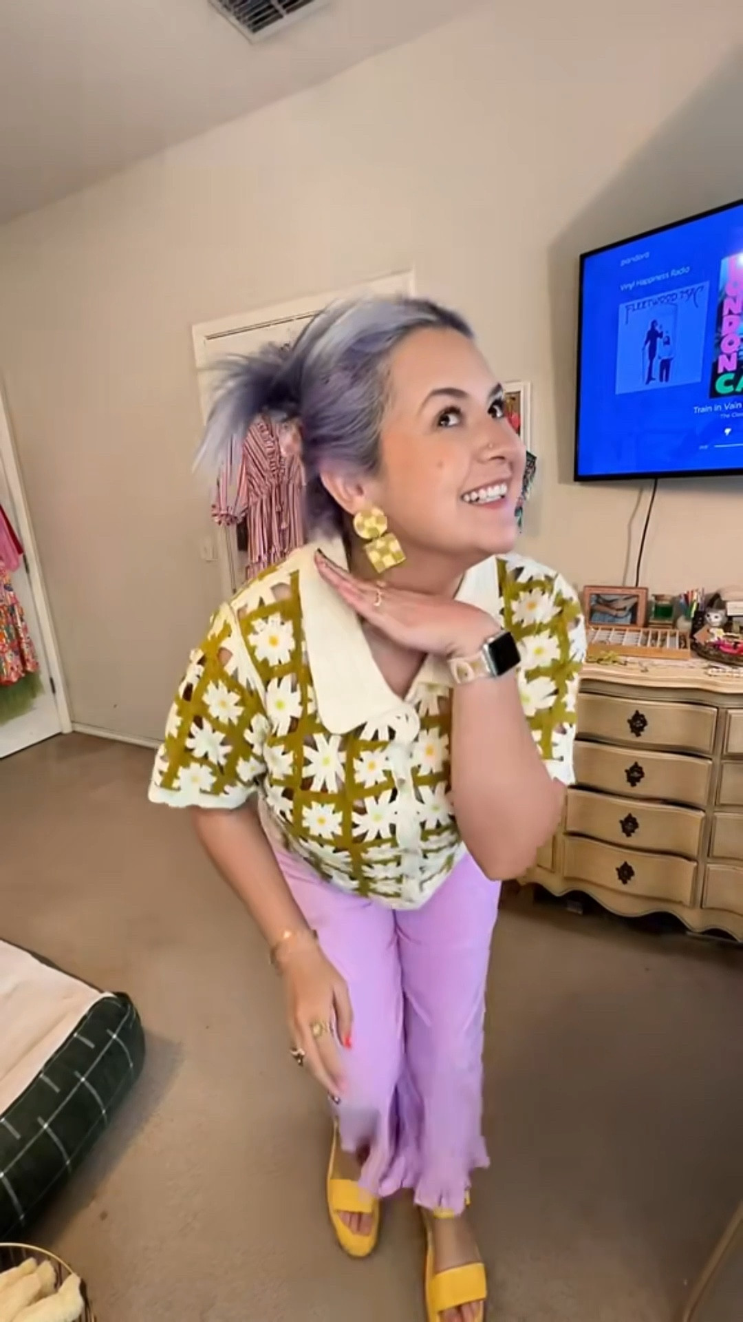 A crochet Floral Top is the perfect transitional piece for warm weather states transitioning to Fall. Also, I need these Colette Ruffled pants in every color. When I tell you they are the most flattering and comfortable. Anthro new what they were doing on these. They also have some neutral colors as well!



#LTKFindsUnder100 #LTKStyleTip #LTKMidsize