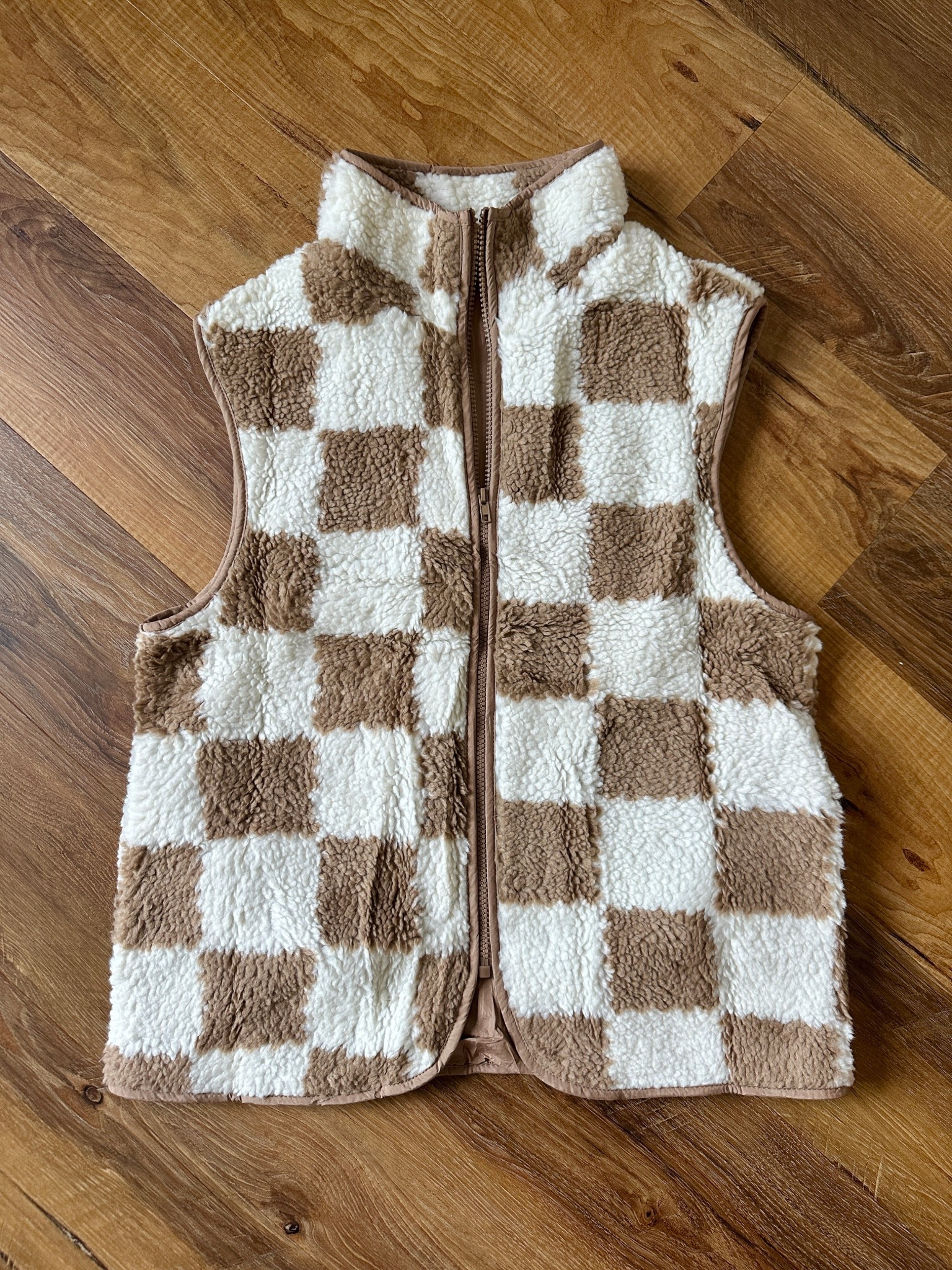 Fuzzy Brown Checkered Vest, Fall Outfit Ideas, Autumn Fashion Inspo, Faux Fur Vest, Casual Women’s Style, Workwear, Apple Orchard Outfit, Fall Photos, College Girl Clothing, Fall Essentials

#LTKFallSale #LTKWorkwear #LTKSeasonal
