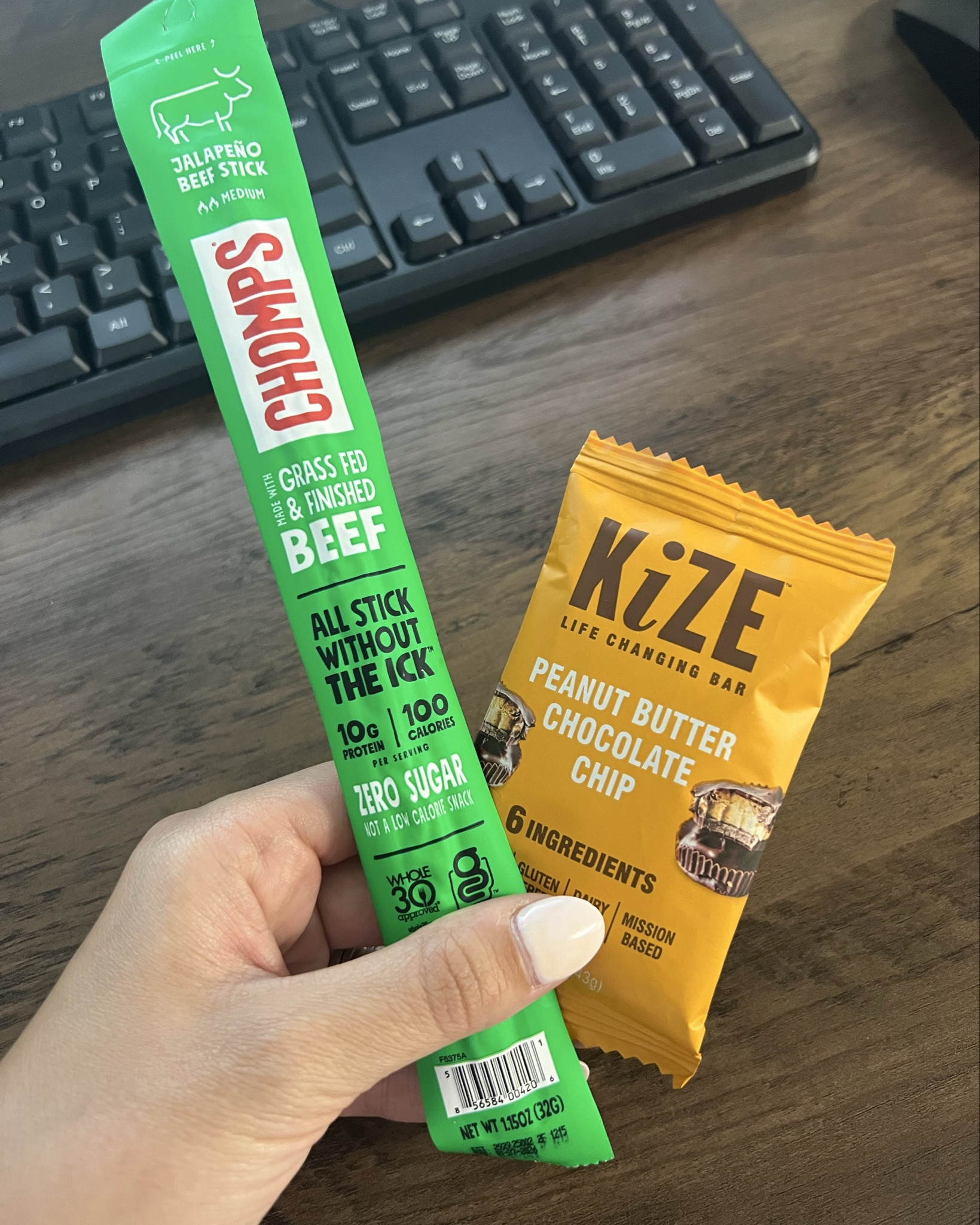 Two of my favorite snacks to eat if you need a little pick-me-up. The jalapeño chomps stick and this peanut butter chocolate chip bar are my favorite and SO good! 😋

#LTKFindsUnder50 #LTKFamily #LTKActive