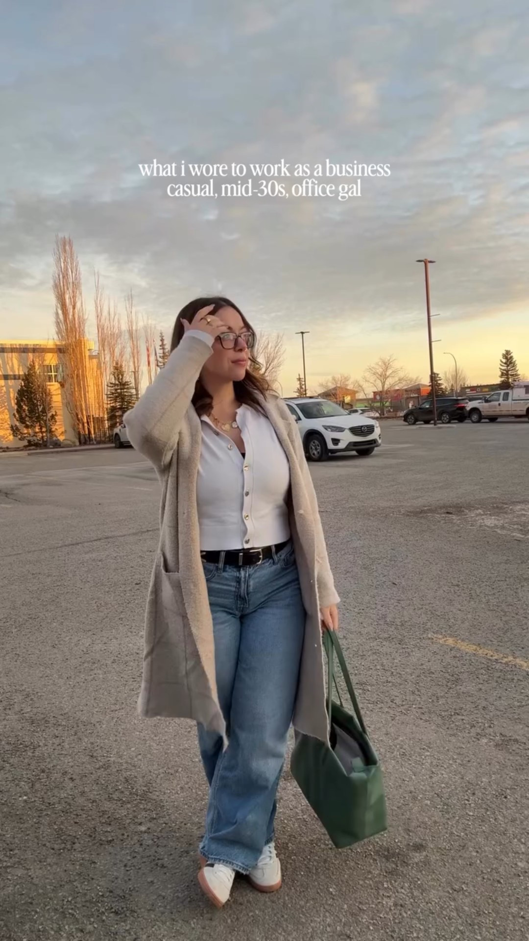 a more casual, business casual outfit for work 🫶🏼✨

wearing a large in the white cardigan and a 6 regular in the jeans (if you’re tall, you should probably go with a tall length as i’m like 5ft and these are fairly short). 


#LTKcanada #LTKmidsize #LTKworkwear