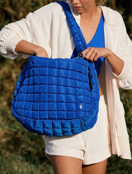 The best quilted bag to take to the gym. It comes in several colors but this 💙💙💙 y’all!



#LTKFind #LTKitbag #LTKfitness