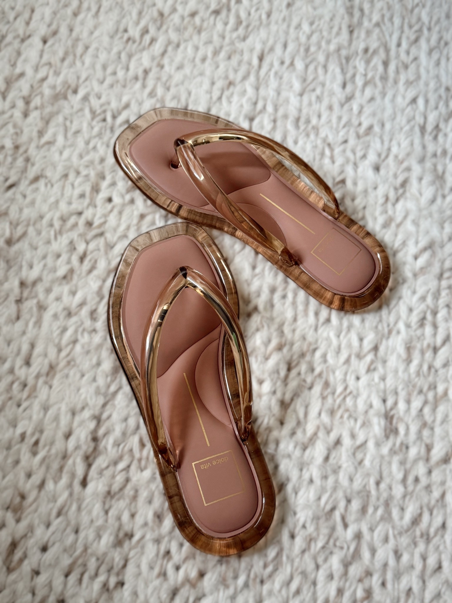 The sandals I’ll be reaching for on repeat 🤎✨ The prettiest neutral jelly sandals that instantly make an outfit feel a little more elevated. Easy, chic + perfect for everyday summer looks!

neutral sandals, jelly sandals, brown sandals, Dolce Vita sandals, women’s sandals, summer sandals, flat sandals, thong sandals, casual summer shoes, vacation shoes, summer outfit ideas, neutral summer style, everyday sandals, trendy sandals 2026

#LTKootd #LTKSeasonal