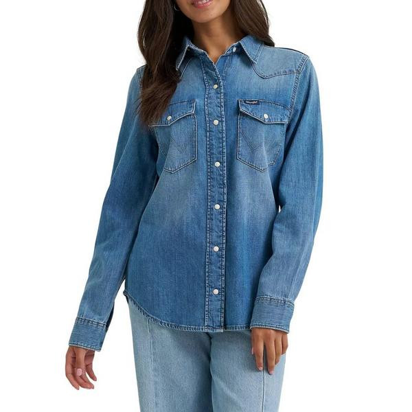Women's Wrangler Vintage-Fit Denim Western Snap Long Sleeve Button Up Shirt Medium Light Wash | Scheels Sports