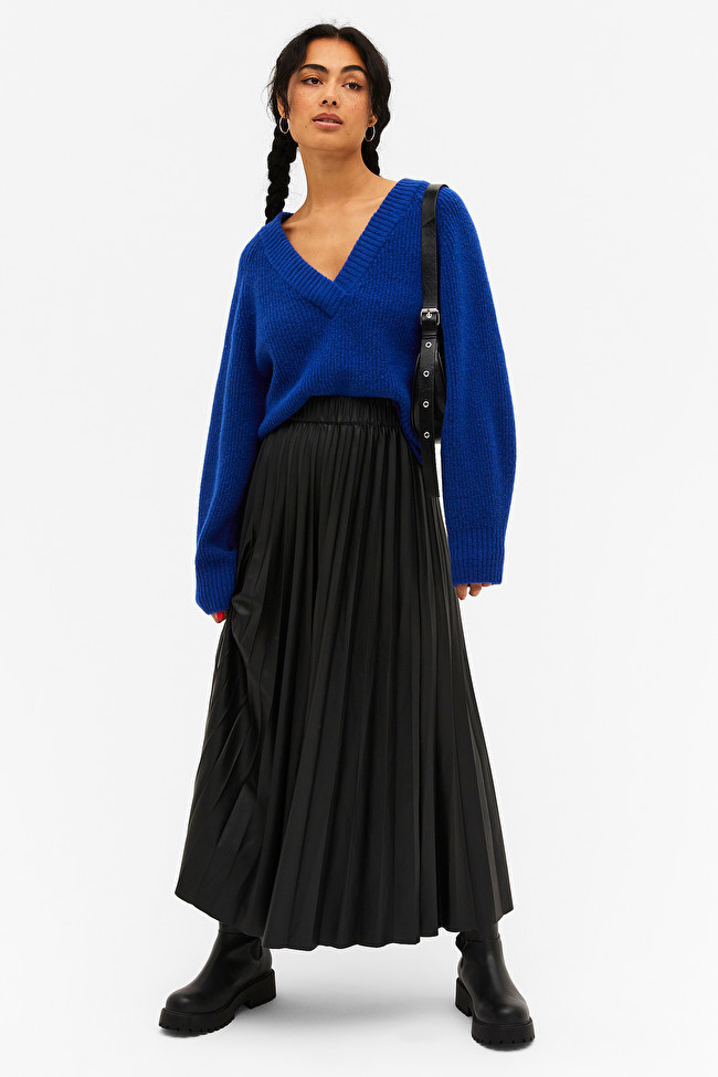 Black faux leather pleated midi skirt | Monki