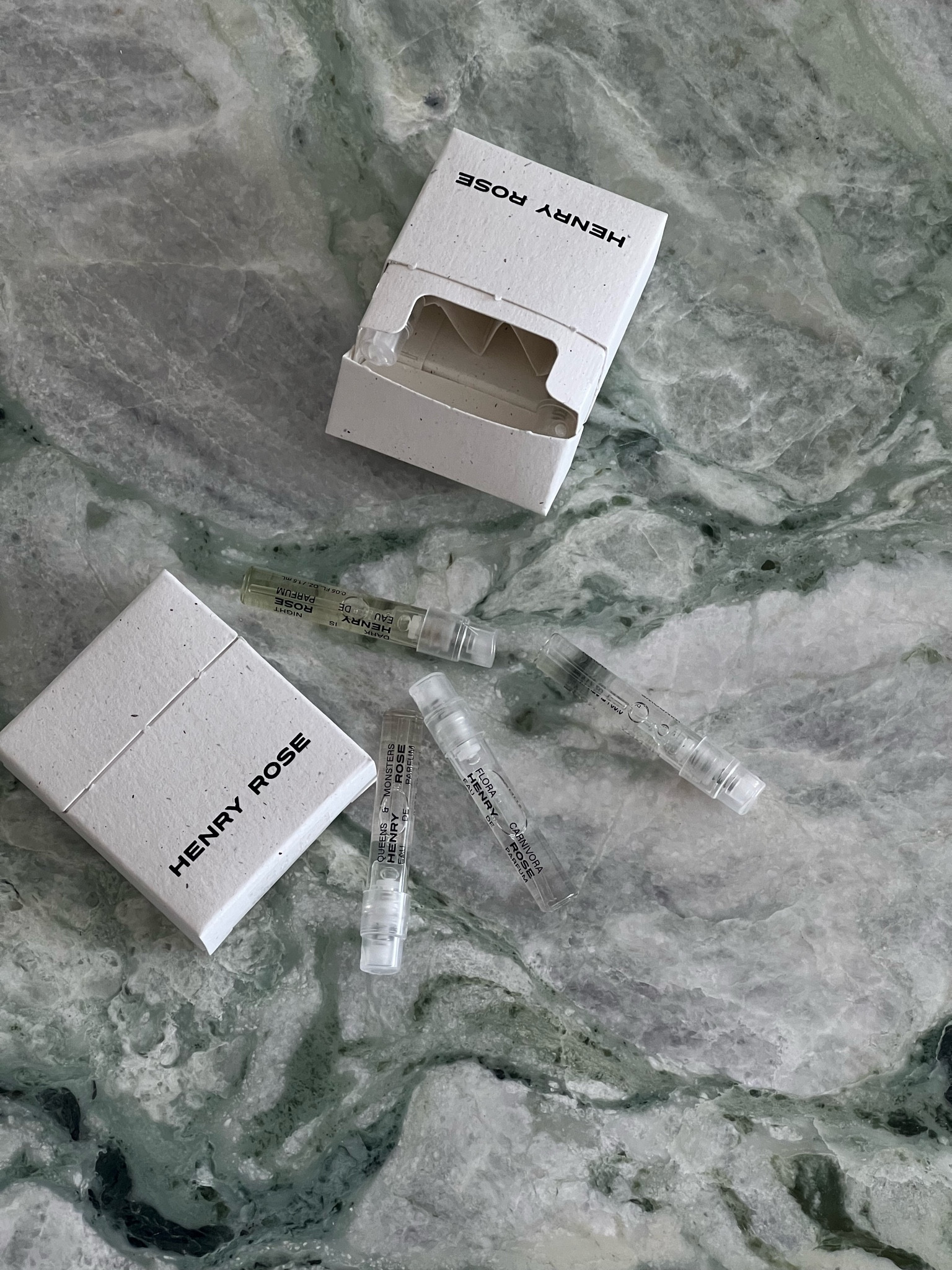 I’m not a huge scent gworl so I love the sample size ones because it’s the perfect amount. Plus it’s great to throw in purses. 

#LTKbeauty