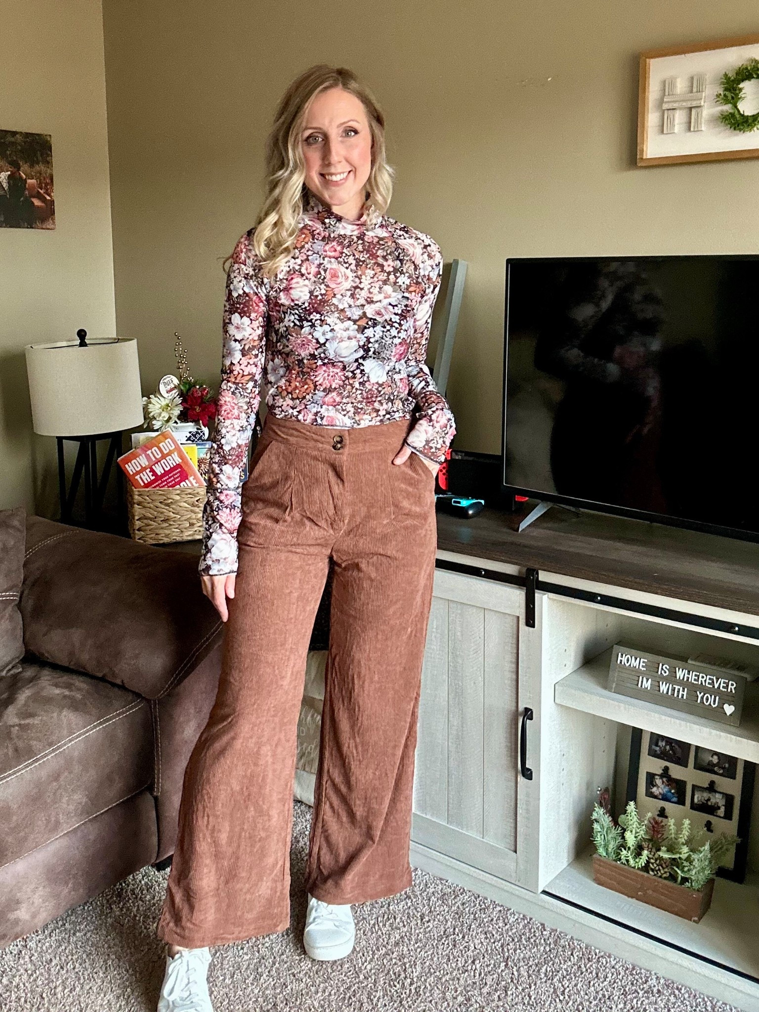 Wearing size medium in pants and small in top. 

#LTKSaleAlert #LTKStyleTip #LTKFindsUnder50