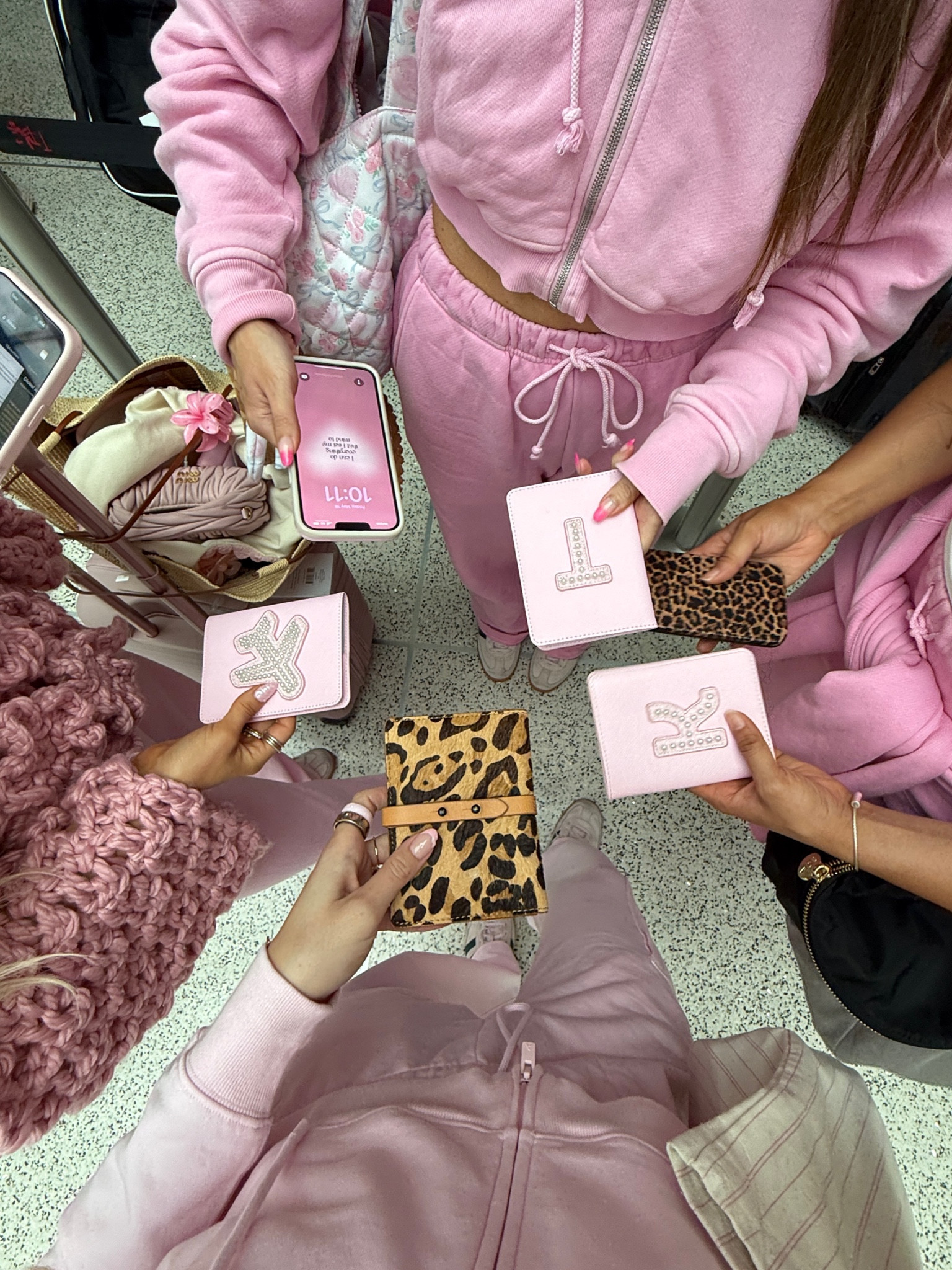 Airport travel pink inspo💗🌸 #travel #airport

#LTKStyleTip