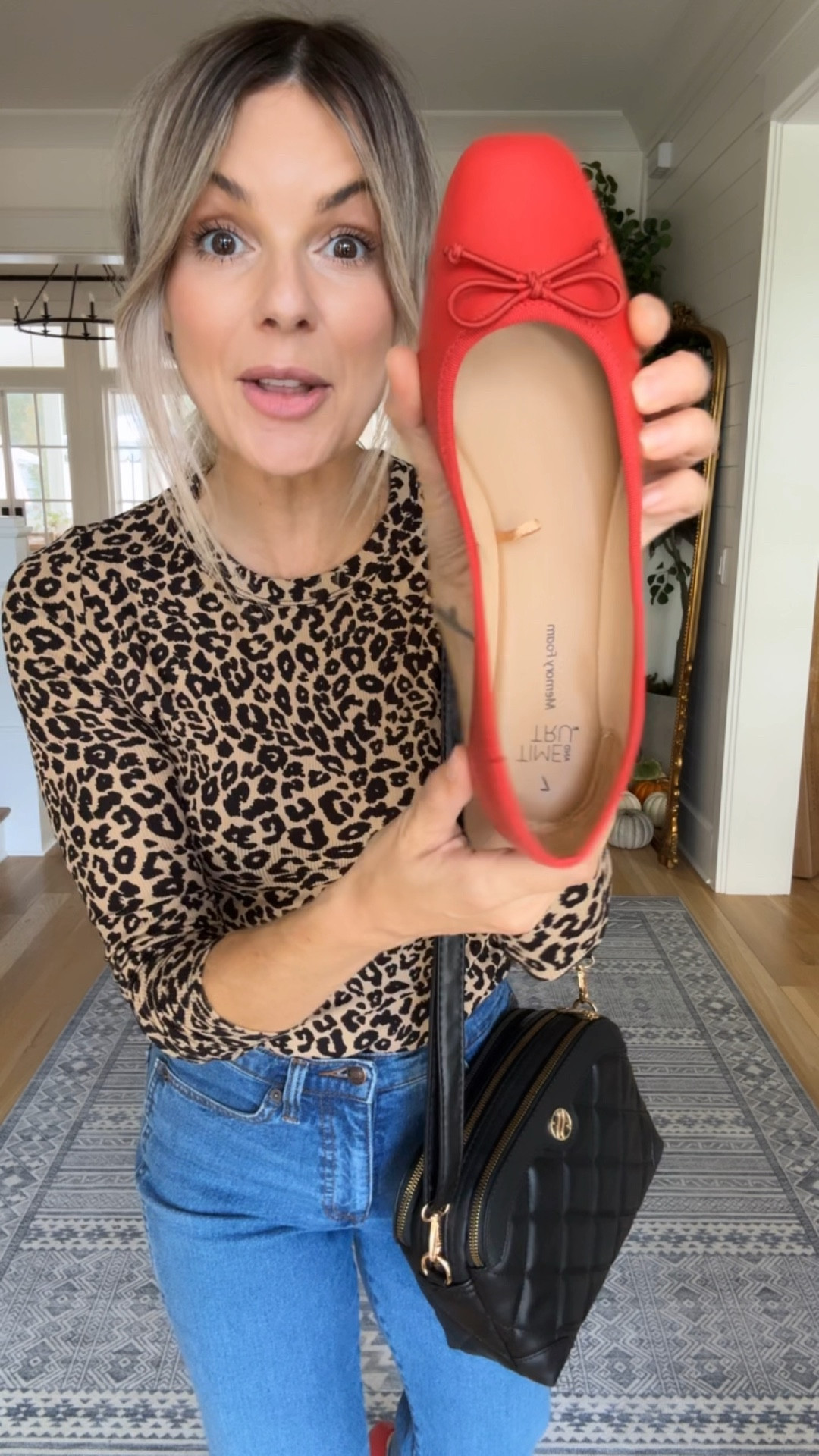 My airport outfit today! My top is under eight dollars and it is the perfect layering top for fall! And I can’t even begin to express to you how much I love these flats. I got them in a leopard print as well. They are so so cute and comfortable!


#LTKFindsUnder50