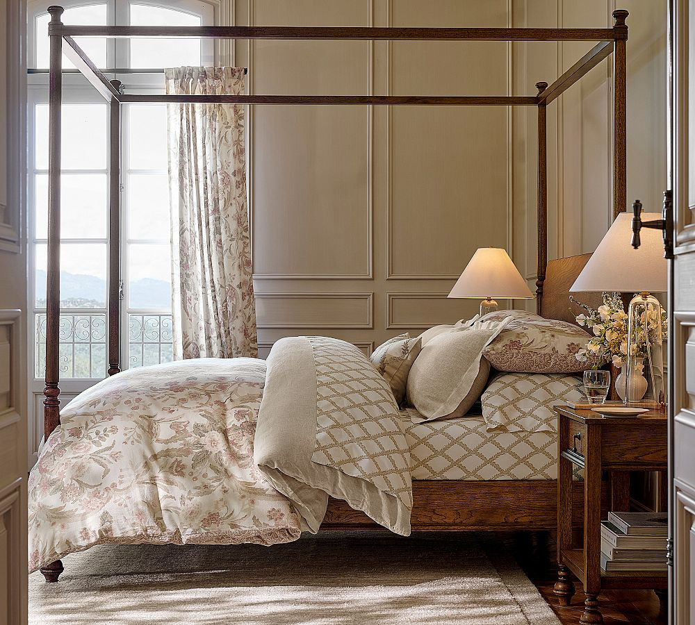 Summerville Canopy Bed | Pottery Barn (US)