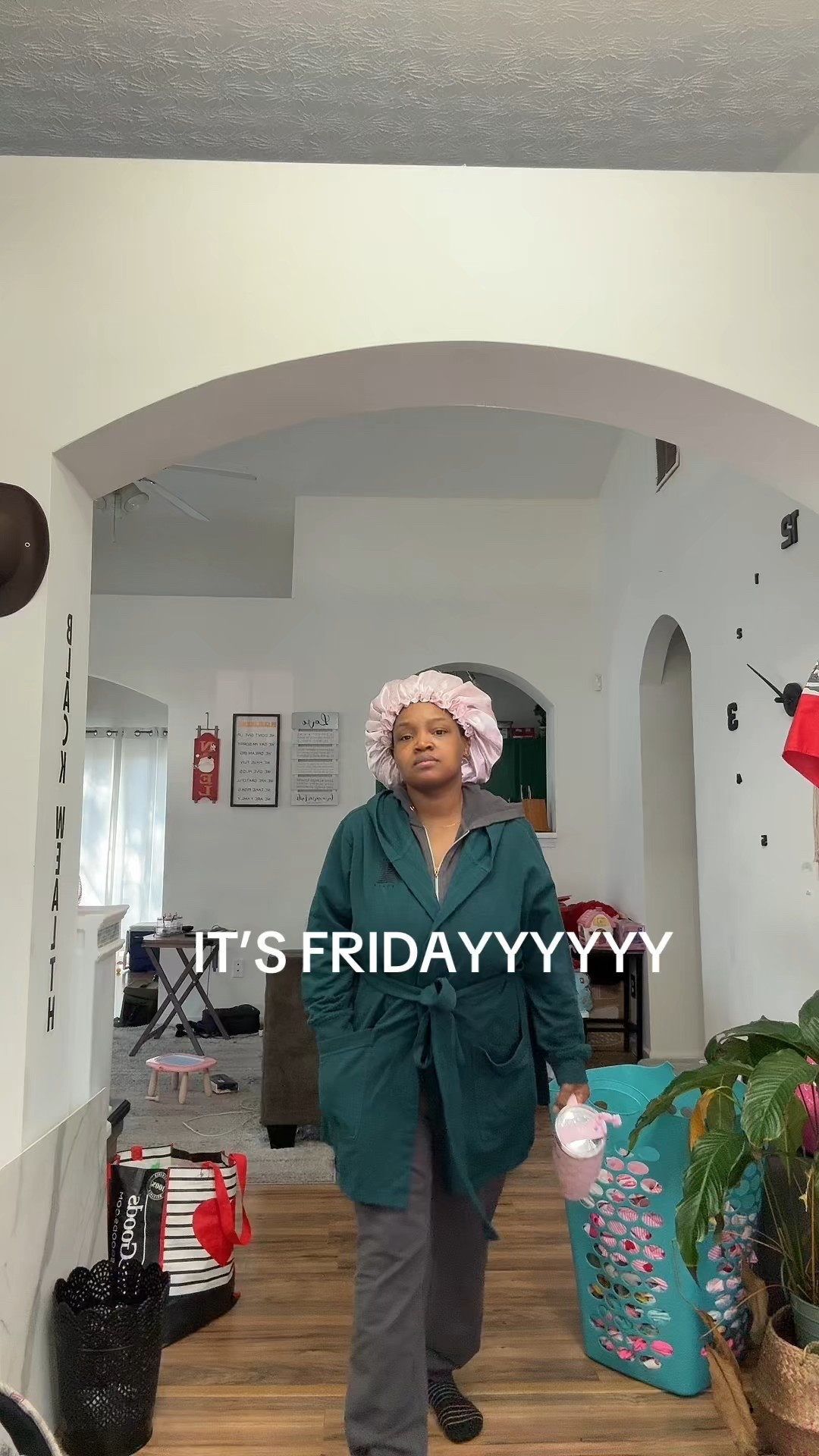 HAPPY FRIDAY!! 

#LTKBeauty #LTKmomlife #LTKmorningroutine