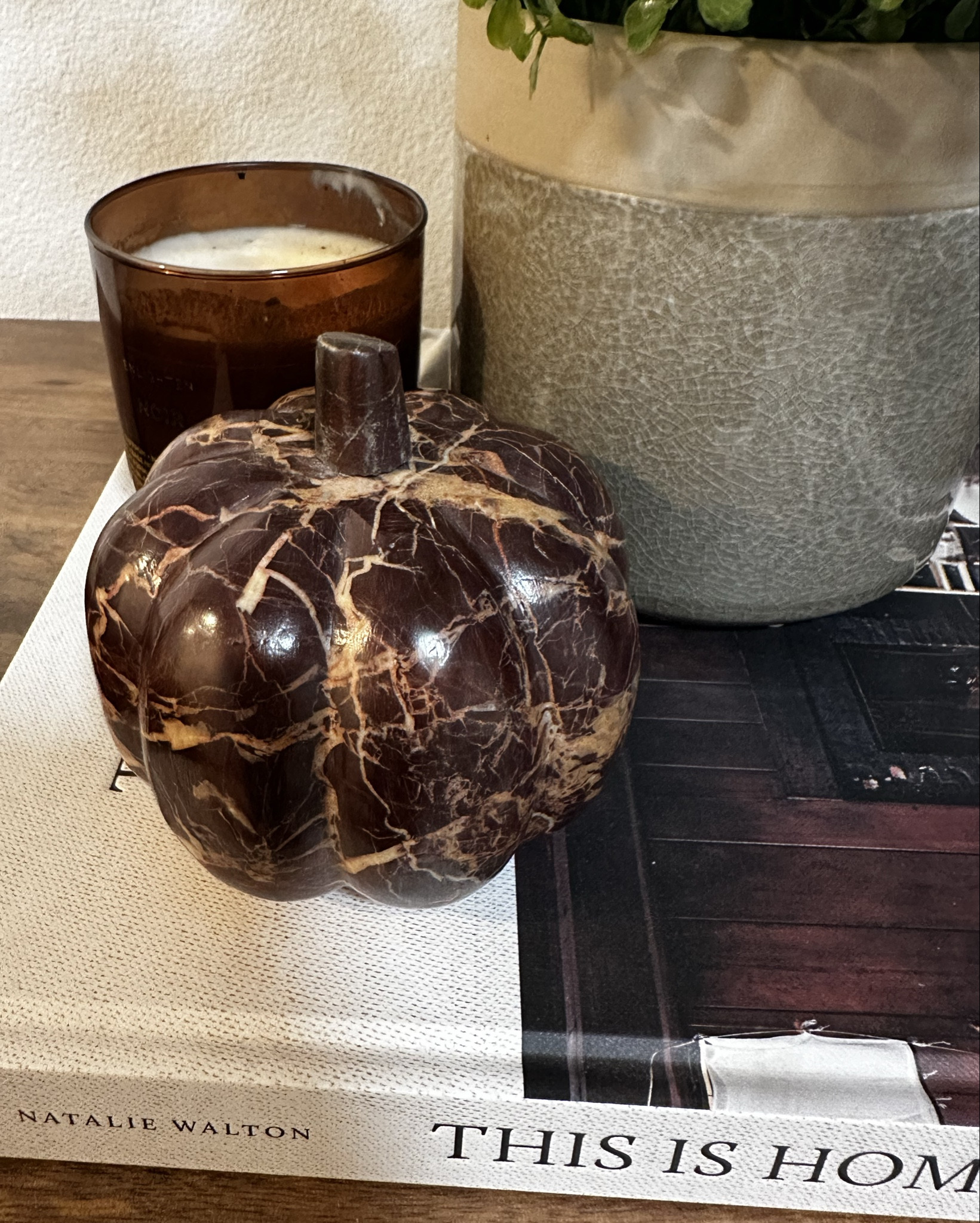 I just LOVE this little marble pumpkin from Target!!! 

Fall decor
pumpkin decor 
marble pumpkins
chic fall decor 

#LTKSeasonal #LTKFallSale #LTKHome
