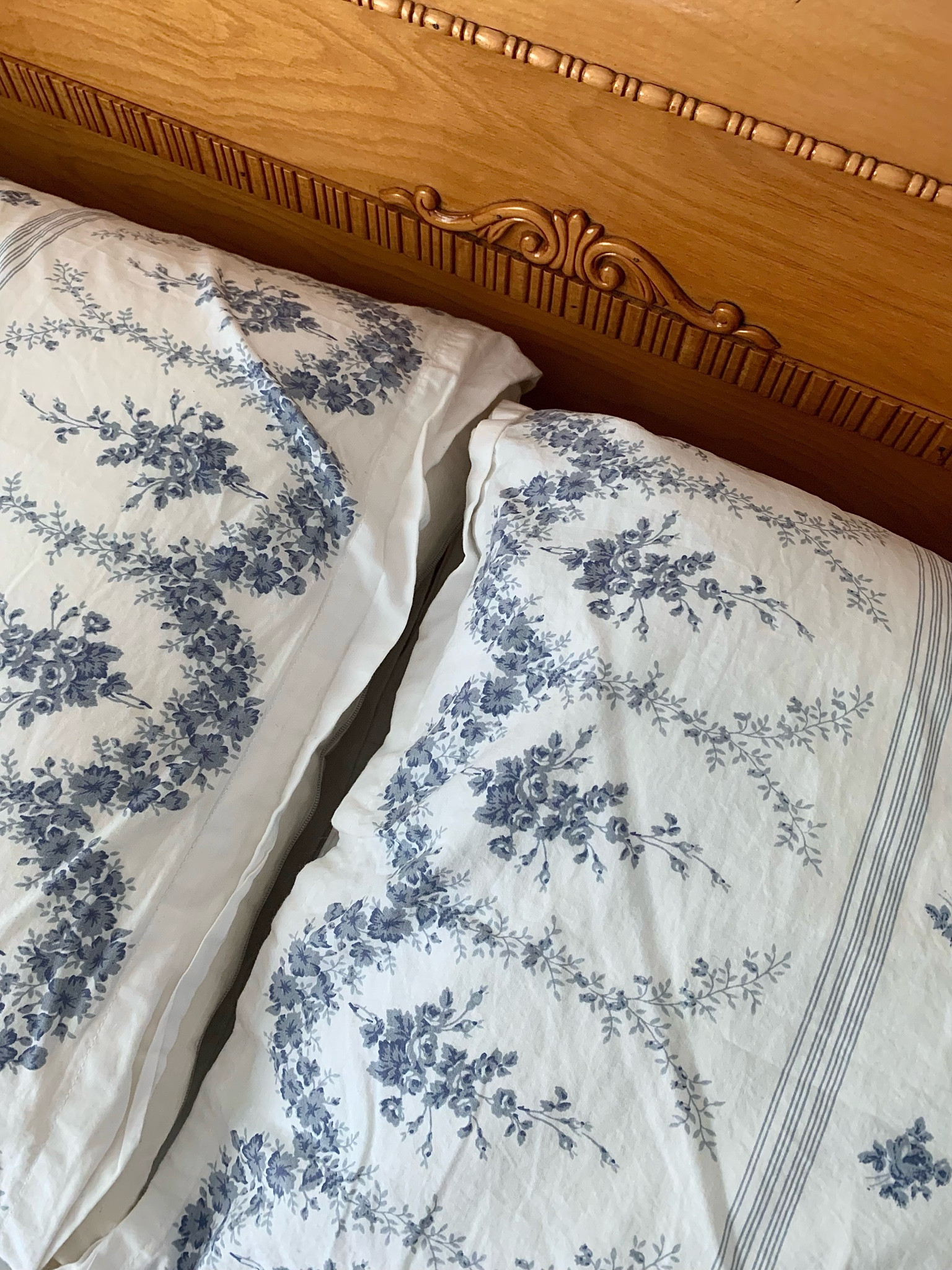 Summer bedding at the cottage ☁️🧸🌊🧺 #summerbedding #floralsheets #LTKunder50 #LTKunder100

#LTKSeasonal