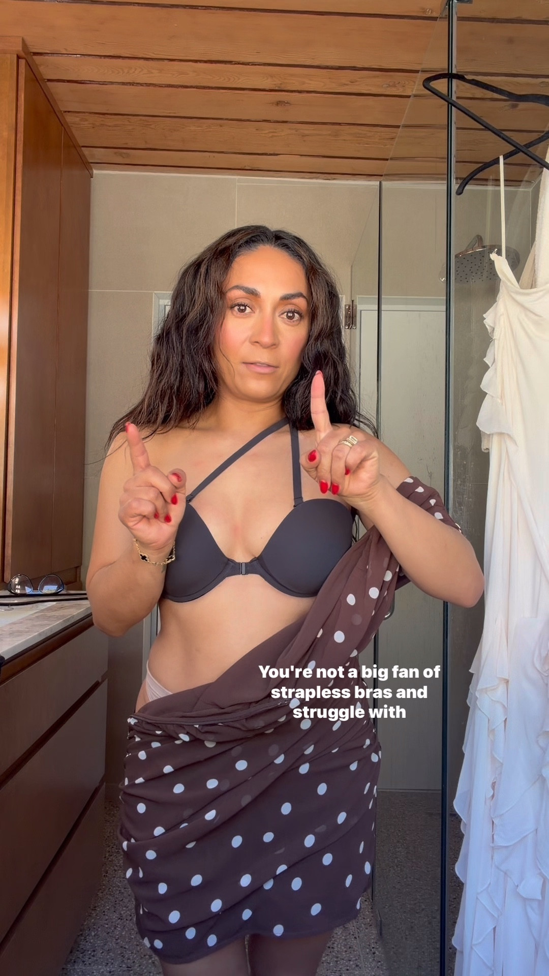 MUST HAVE BRA: SKIMS MULTIWAY. BRA