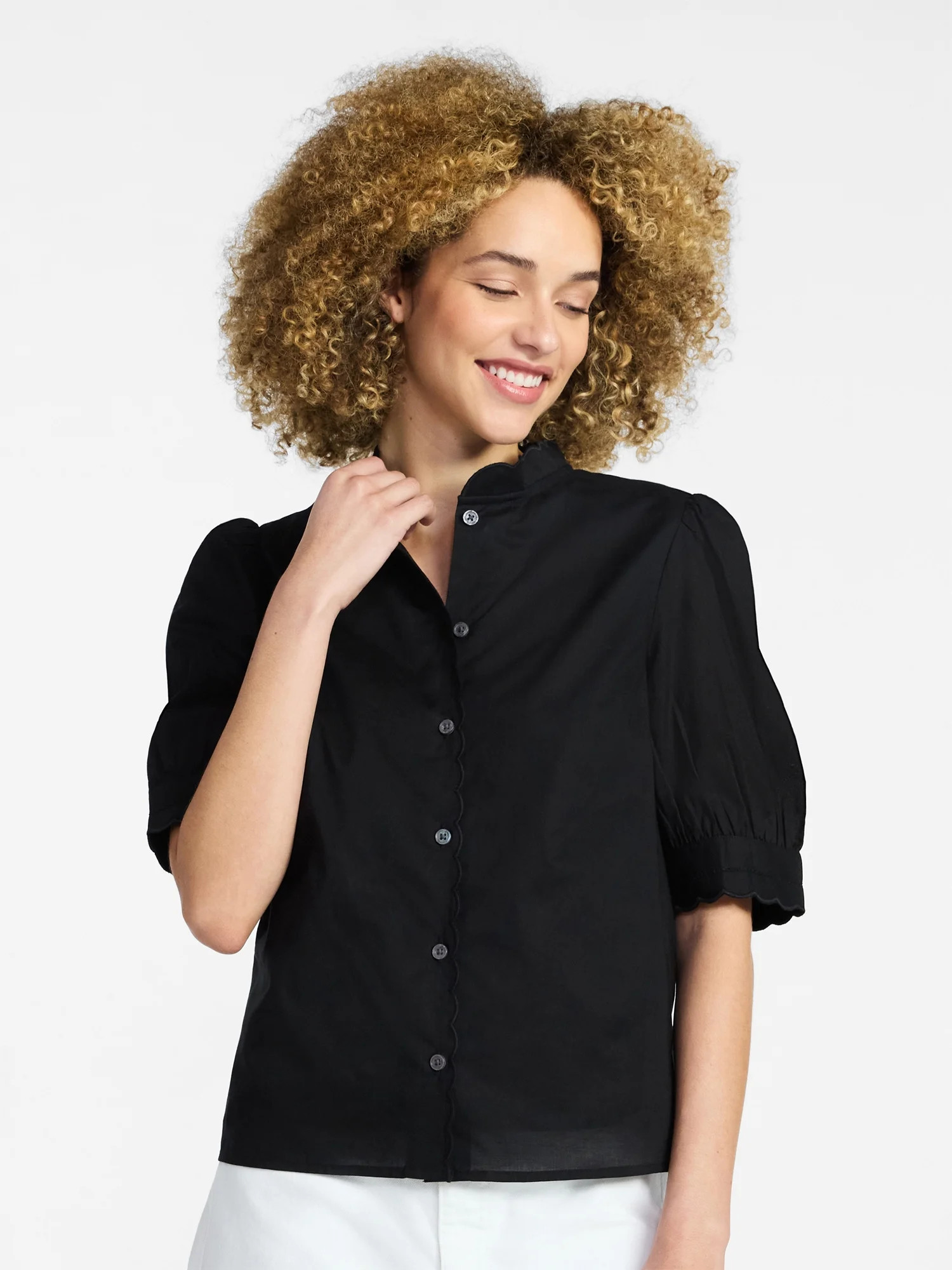 Time and Tru Women's Cotton Scalloped Edge Blouse with Short Sleeves, Sizes XS-XXXL | Walmart (US)
