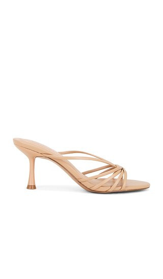 Steve Madden Edna Sandal in Nude. - size 9.5 | Revolve Clothing (Global)