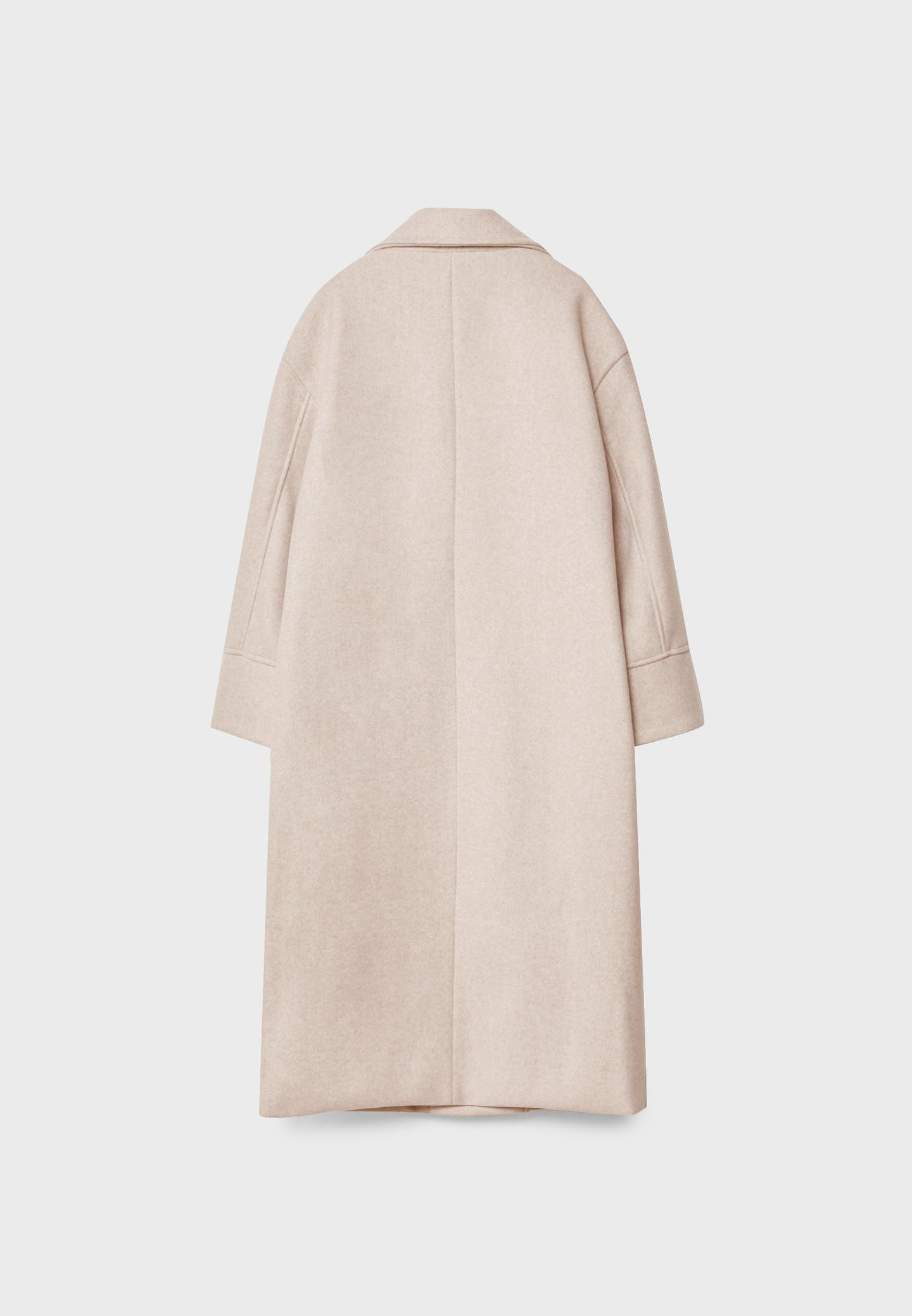Oversize soft-touch coat | Stradivarius (UK)