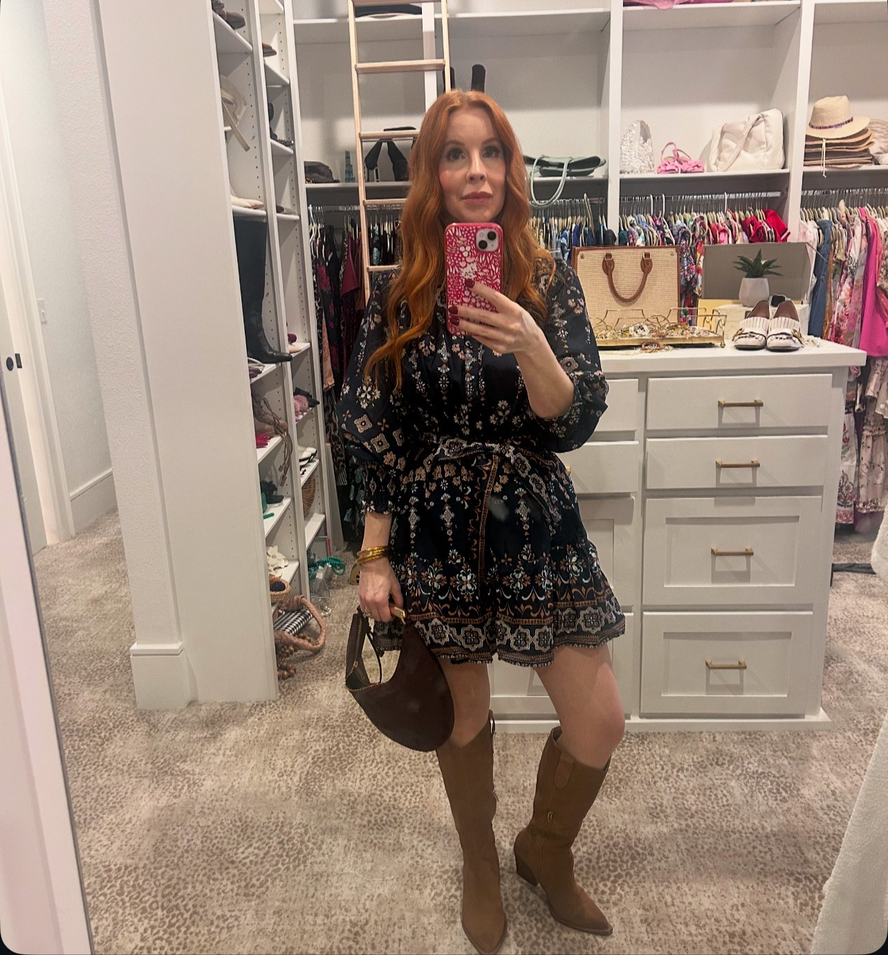 Holiday outfit, fall photos, Black Friday sale, boots 

#LTKCyberWeek #LTKSeasonal #LTKHoliday