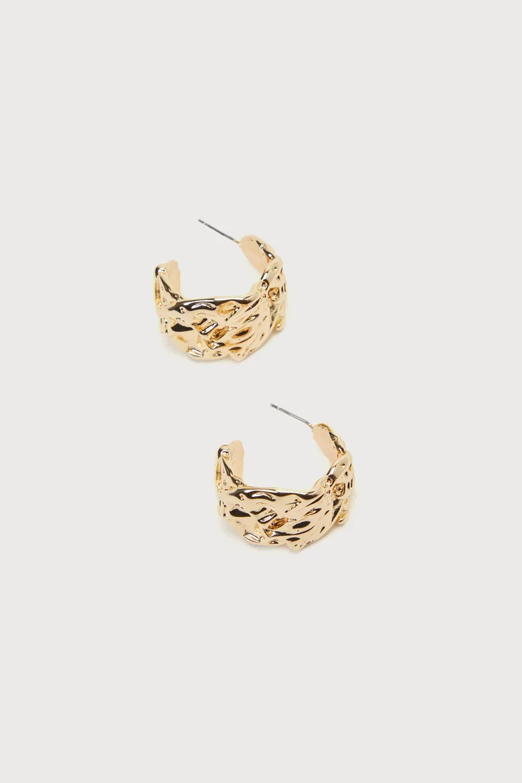 Mesmerizing Drama 14KT Gold Textured Chunky Hoop Earrings | Lulus