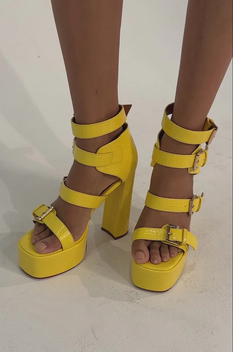 AZALEA WANG KAELIN YELLOW CROC PU PLATFORM CHUNKY SANDAL | AKIRA