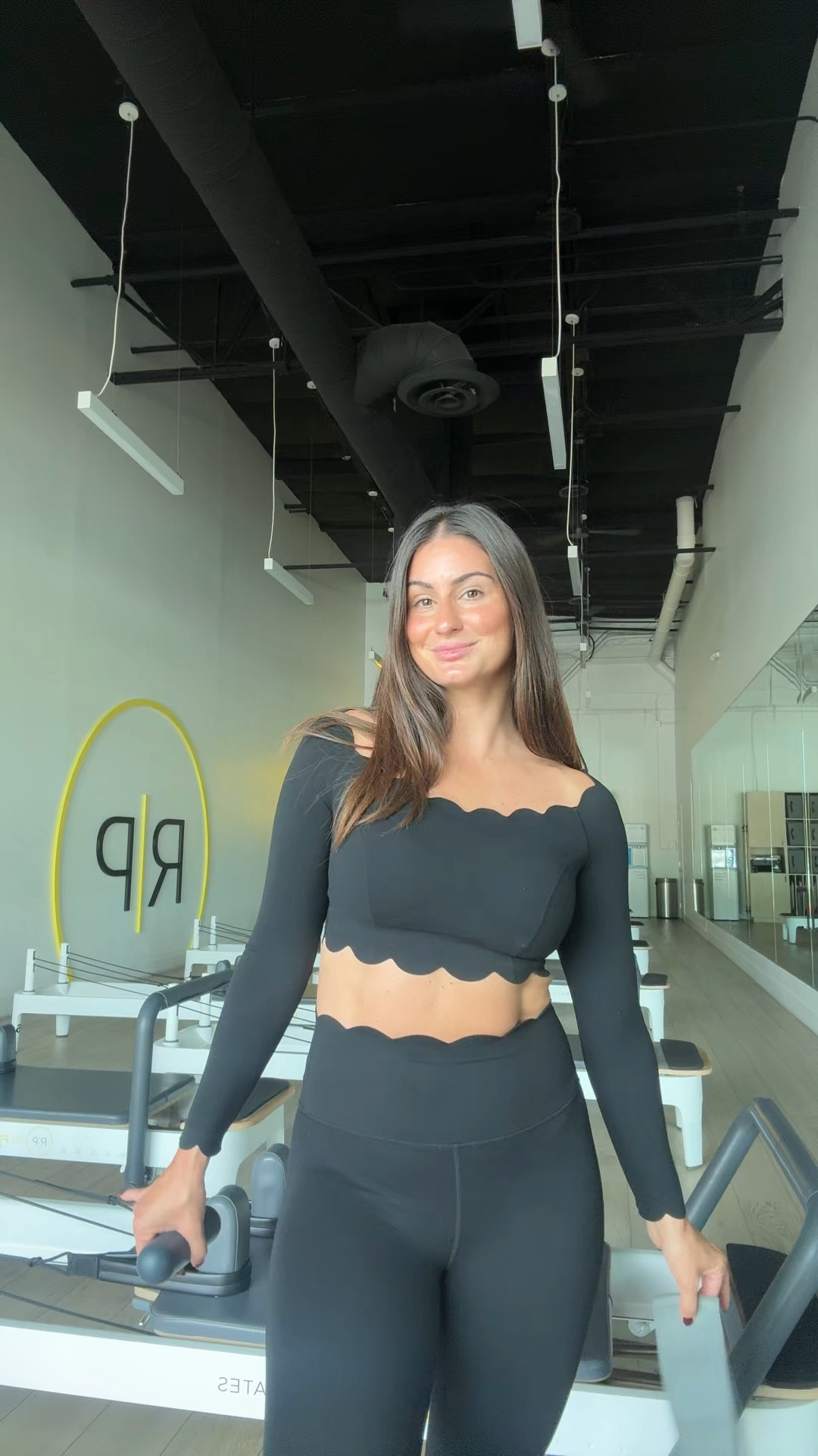 My new go to set for fall 💁🏻‍♀️ it is the comfiest workout set I own and the quality of this brand is just top TIER ! 

#LTKStyleTip #LTKActive #LTKFallSale